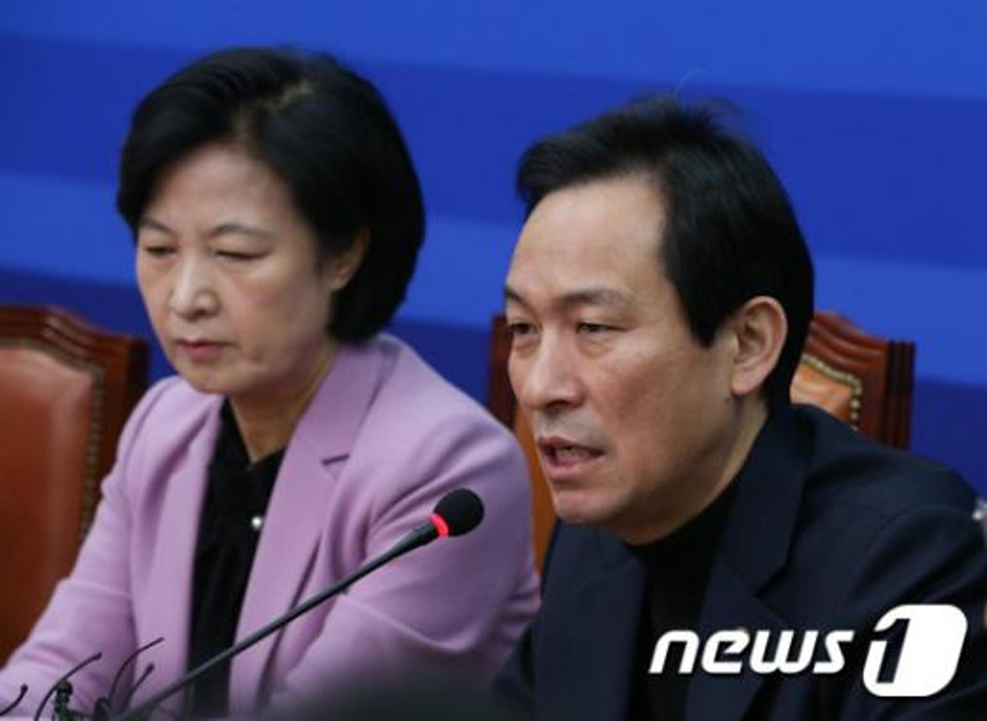 [속보] 민주당 "탄핵 소추안서 '세월호' 안 뺀다"