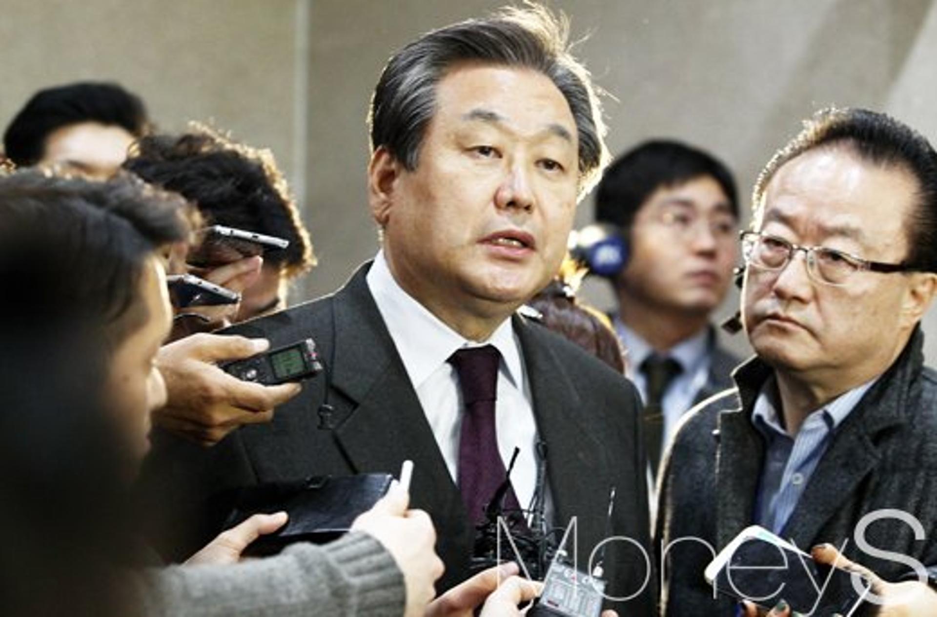 [비주류 비상시국회의] 김무성 "안면몰수 정치로는 미래가 없다"(속보)