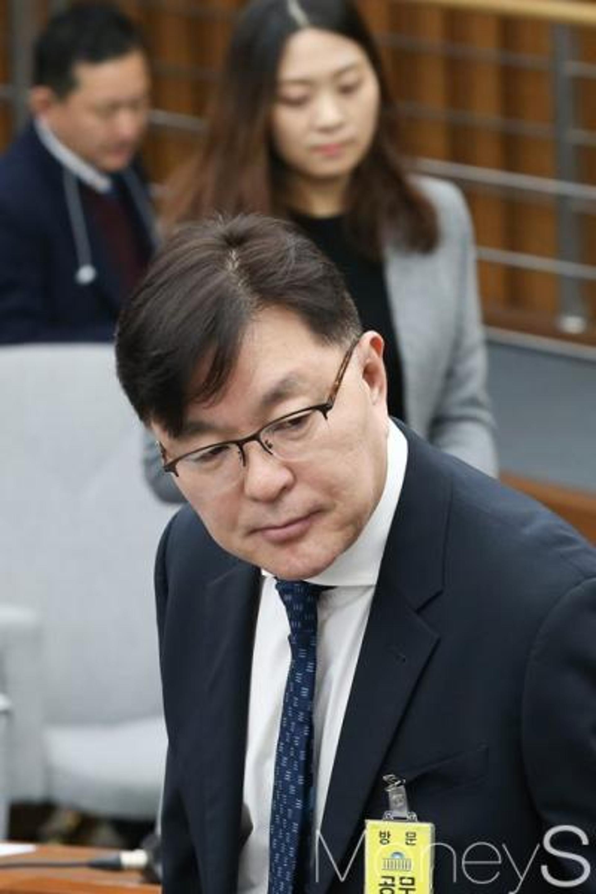 [3차 청문회] 김영재 “청와대서 대통령 피부, 색조화장품 상담”