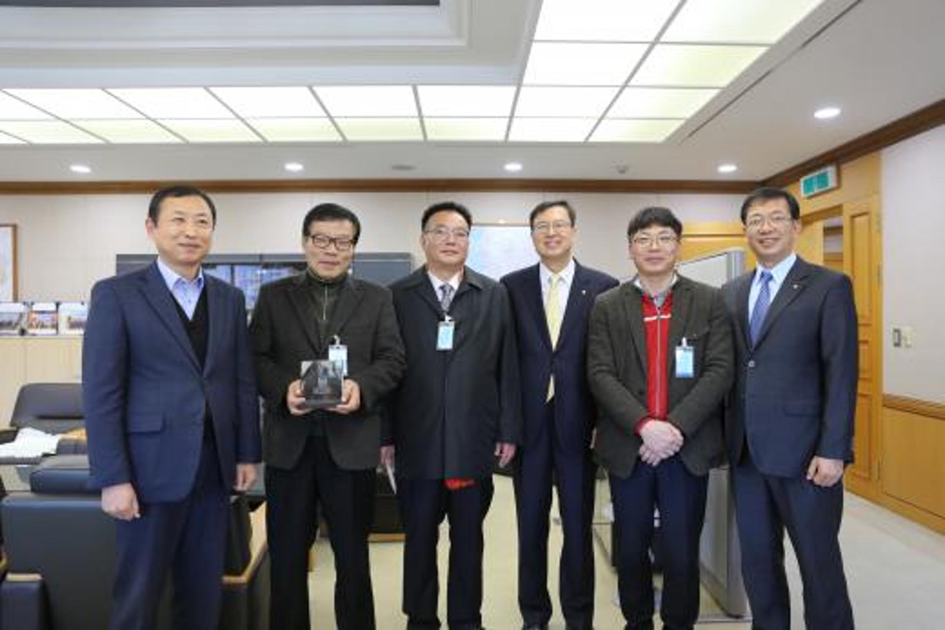 위조지폐범들 검거한 광주 북부서 한국은행 총재 포상