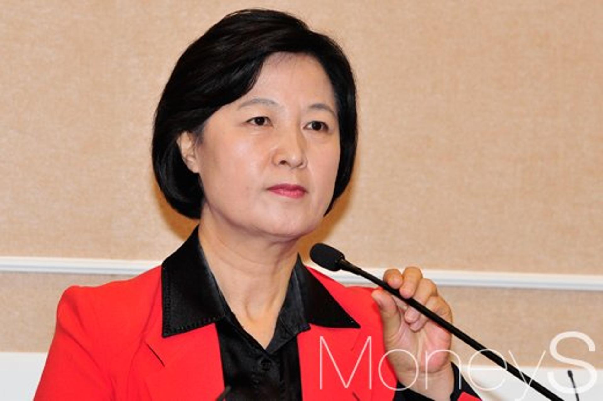 '촛불민심' 망언, 추미애 "서석구 변호사, 헌정질서 능멸… 극우성향 세력 선동"
