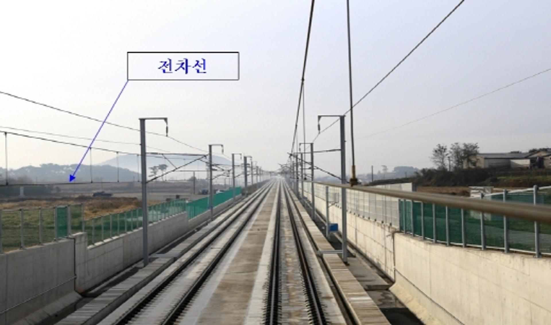국토부, 전차선 품질·안전성 인증… 철도용품 형식승인 증명서 발행