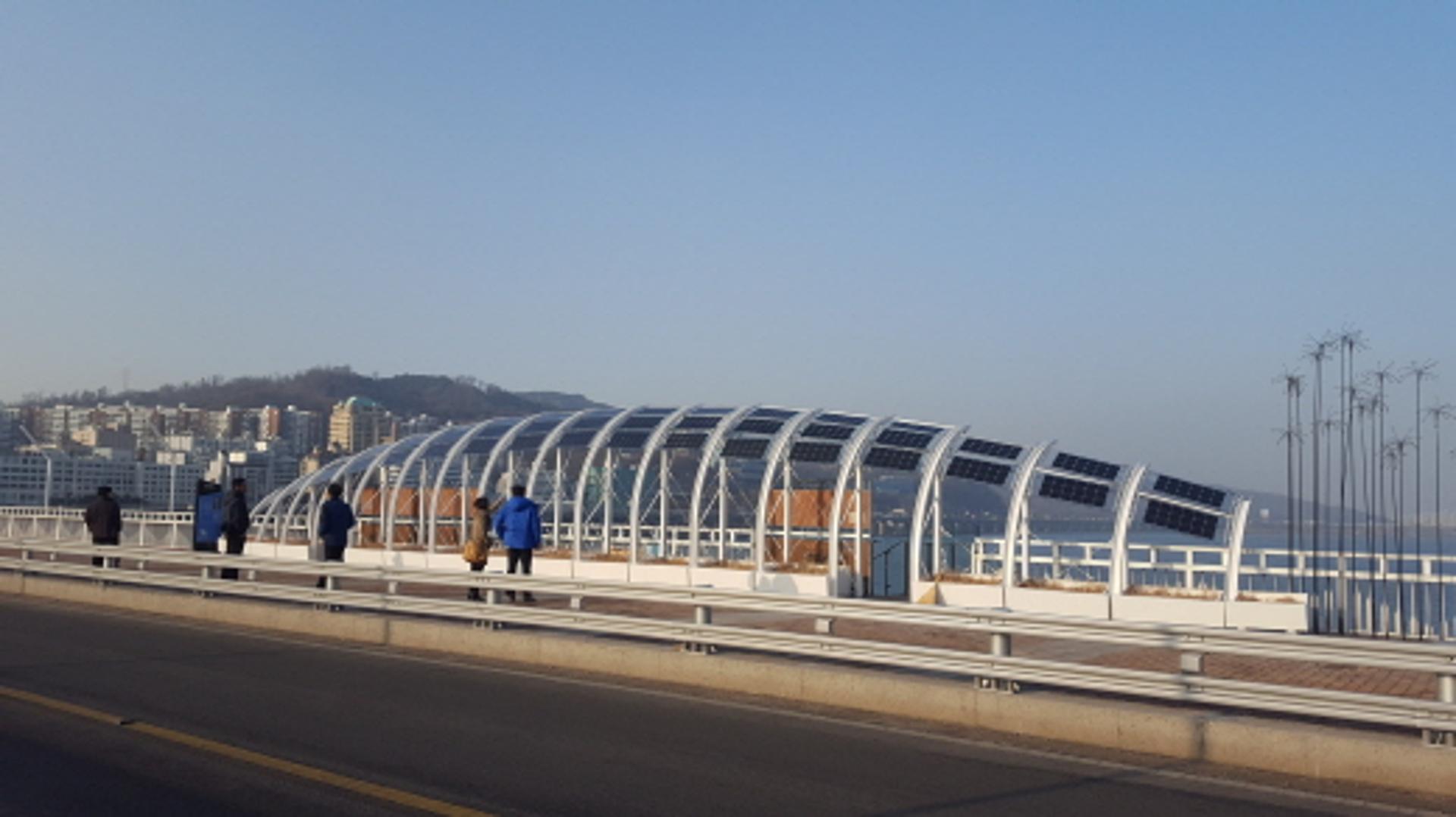 서울시, 광진교에 태양광 설비 설치… 건물 일체형 디자인 특징
