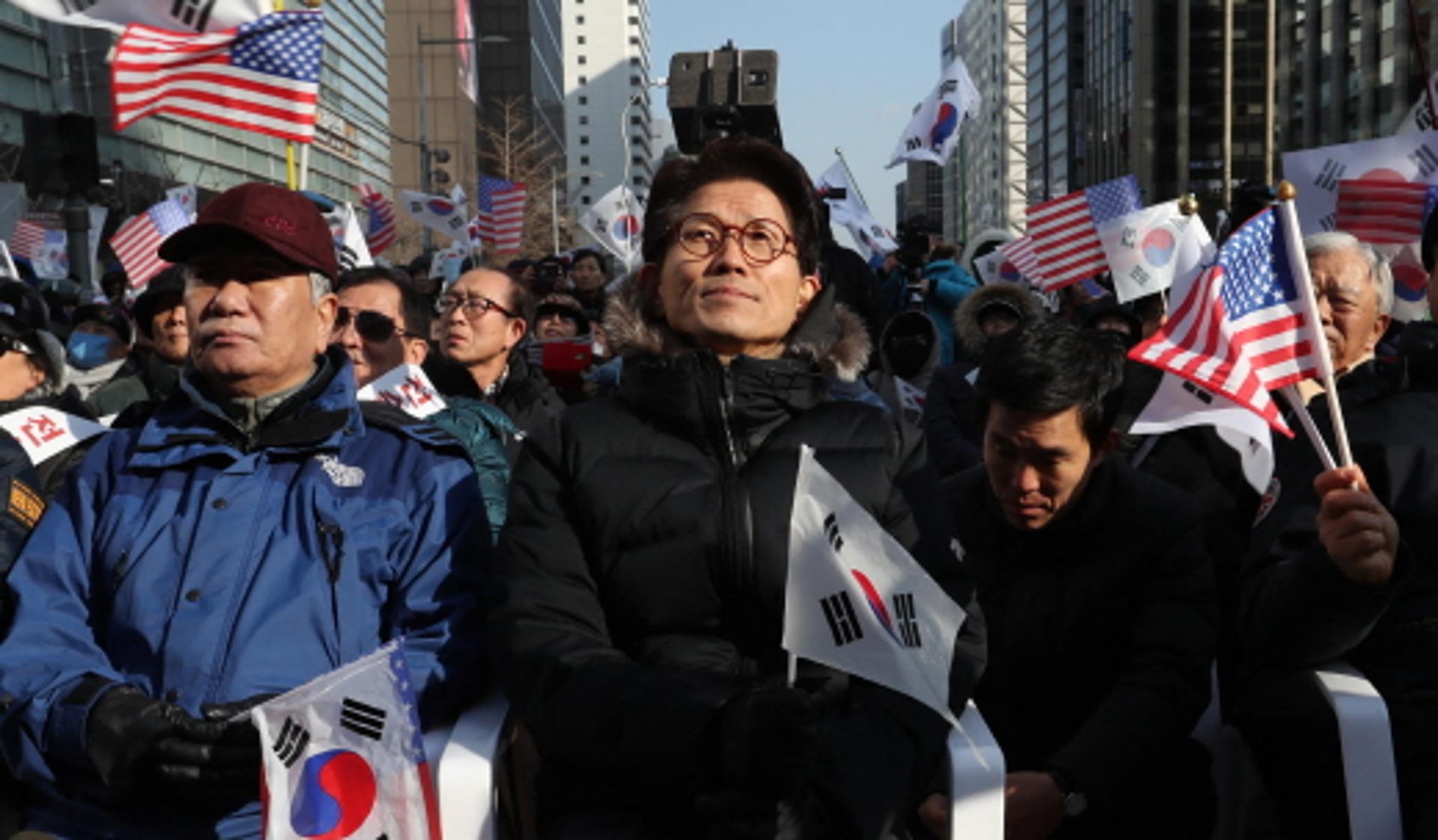 태극기집회 '210만'… 김문수·김진태·이인제 등 보수 총집결