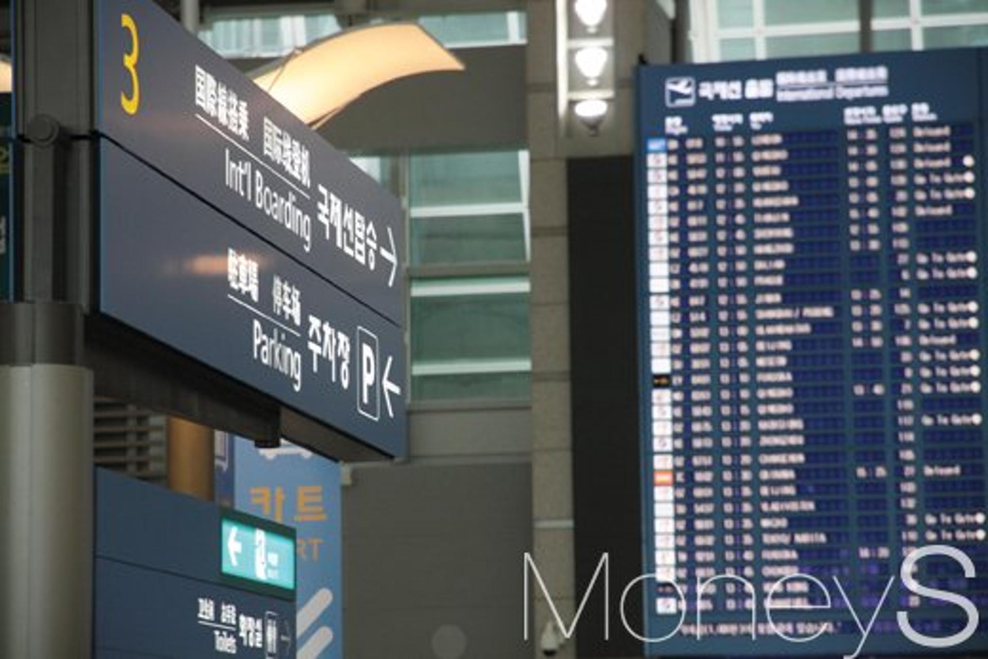 [돈이 뜨는 공항] 인천공항, '환승·밤손님' 잡아라