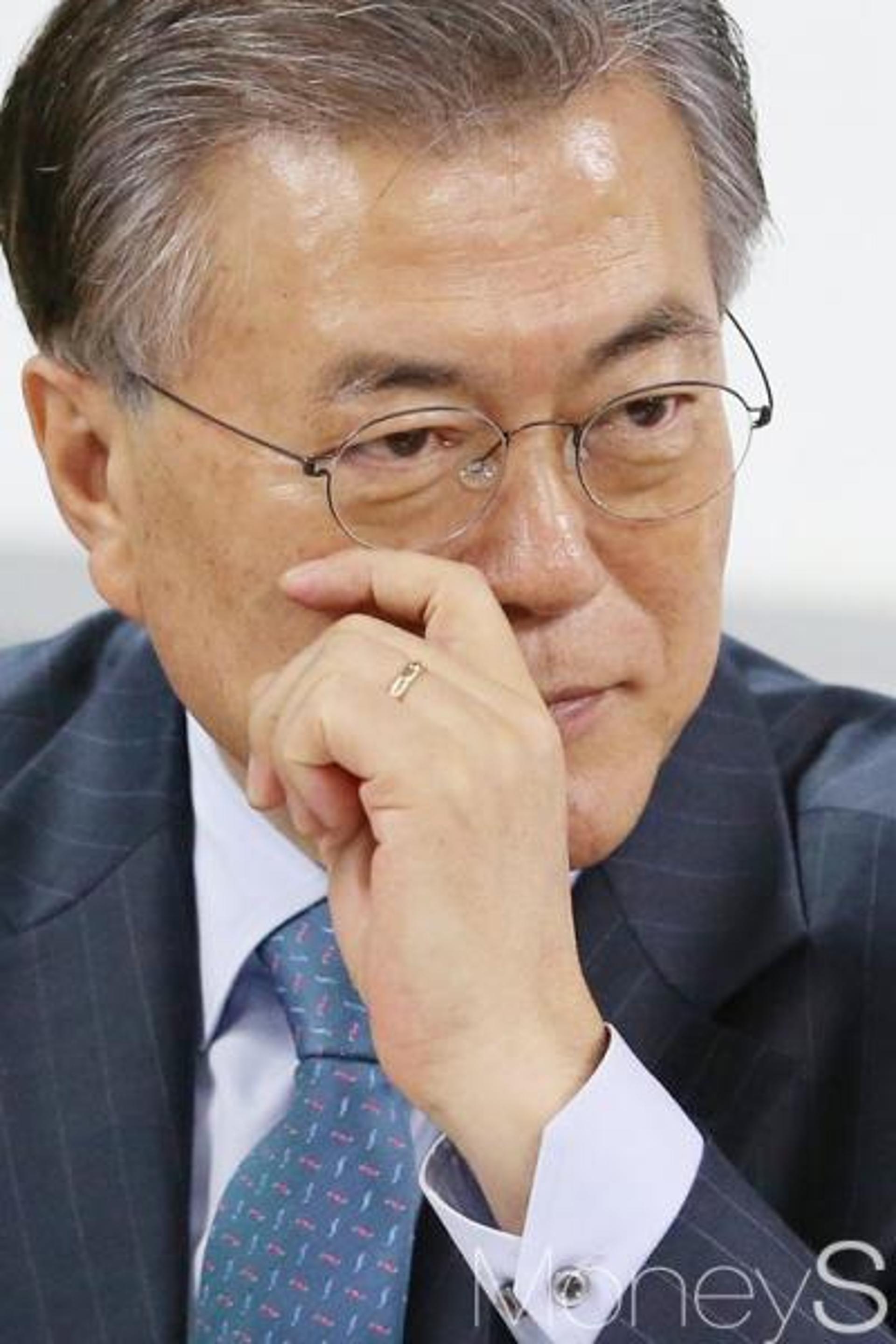 박영수 특검 수사결과 발표, 문재인 측 "탄핵사유 명확… 끝까지 지켜볼 것"