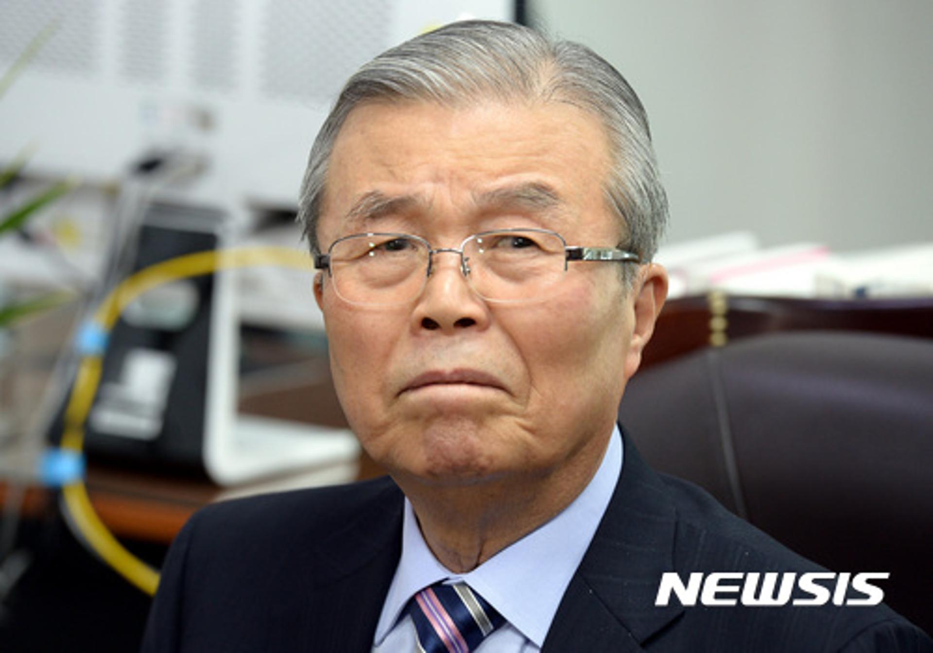 김종인 탈당 "어느 당에도 가진 않을 것"… 대선출마 가능성 시사