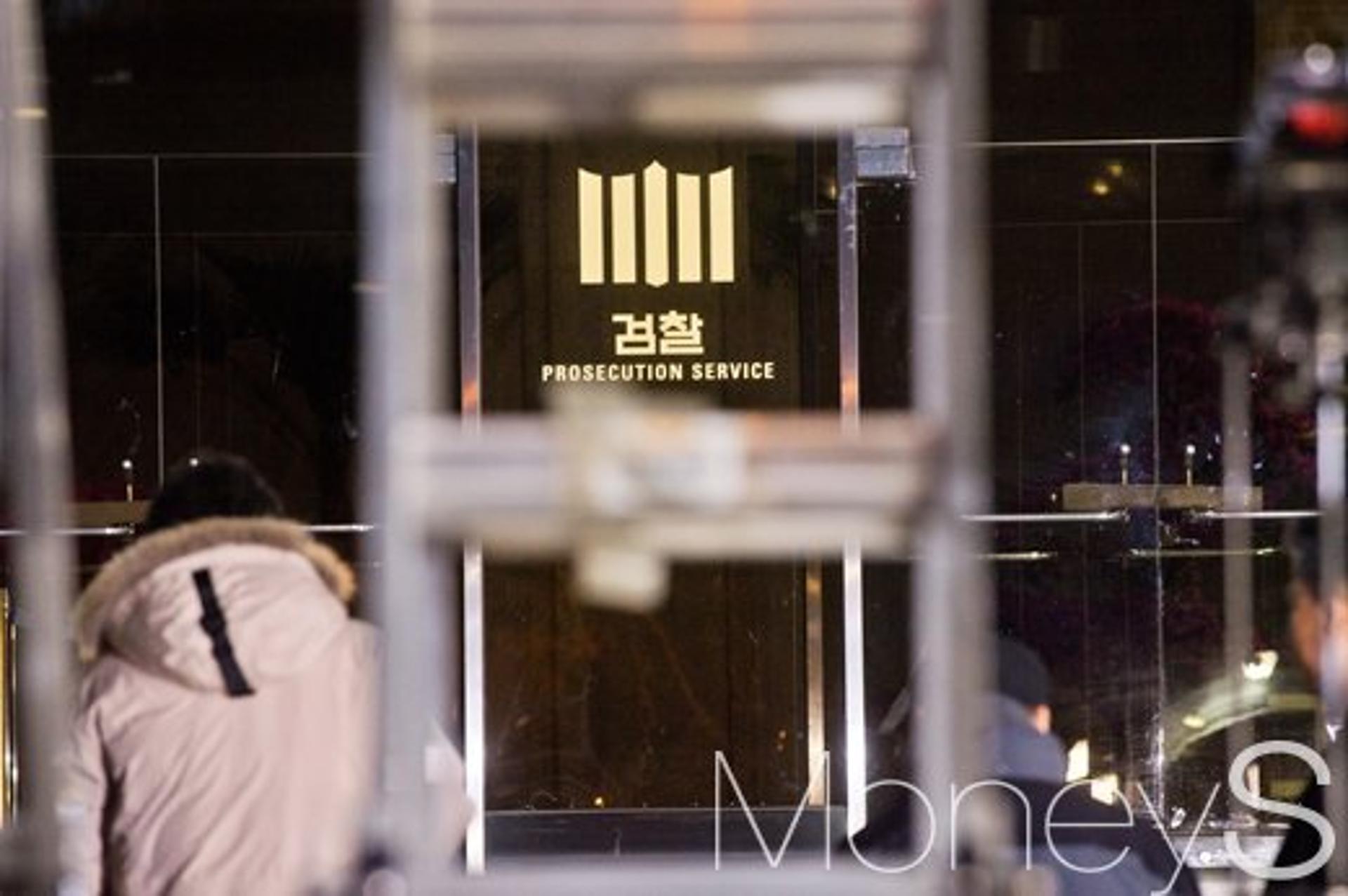 [박근혜 검찰조사]조서열람·서명날인 확인하면 2시간 후 귀가 전망