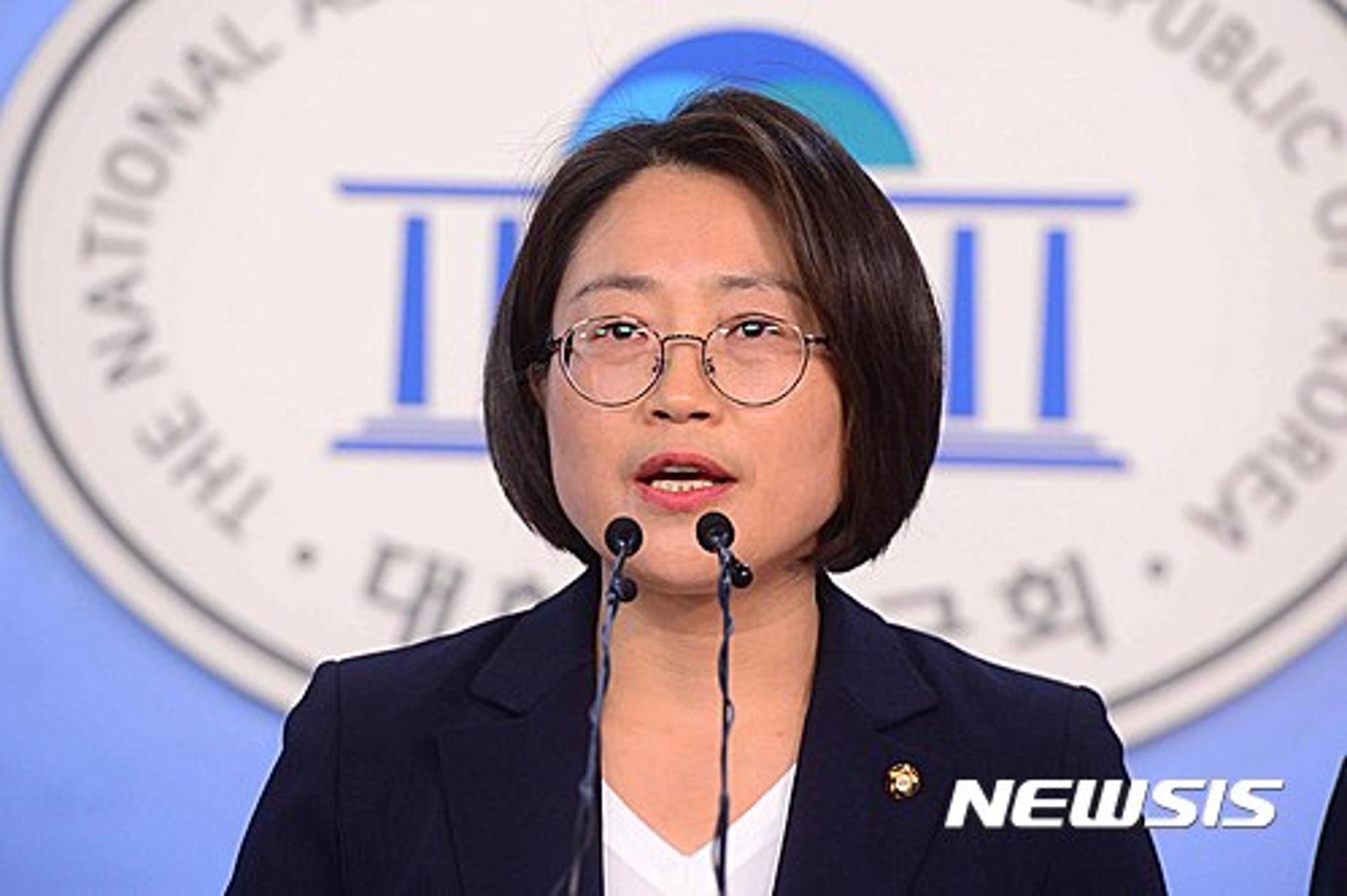 인명진 사퇴, 정의당 "자유한국당 '혁신쇼' 막내려… 쇄신 가능성 찾기 어렵다"