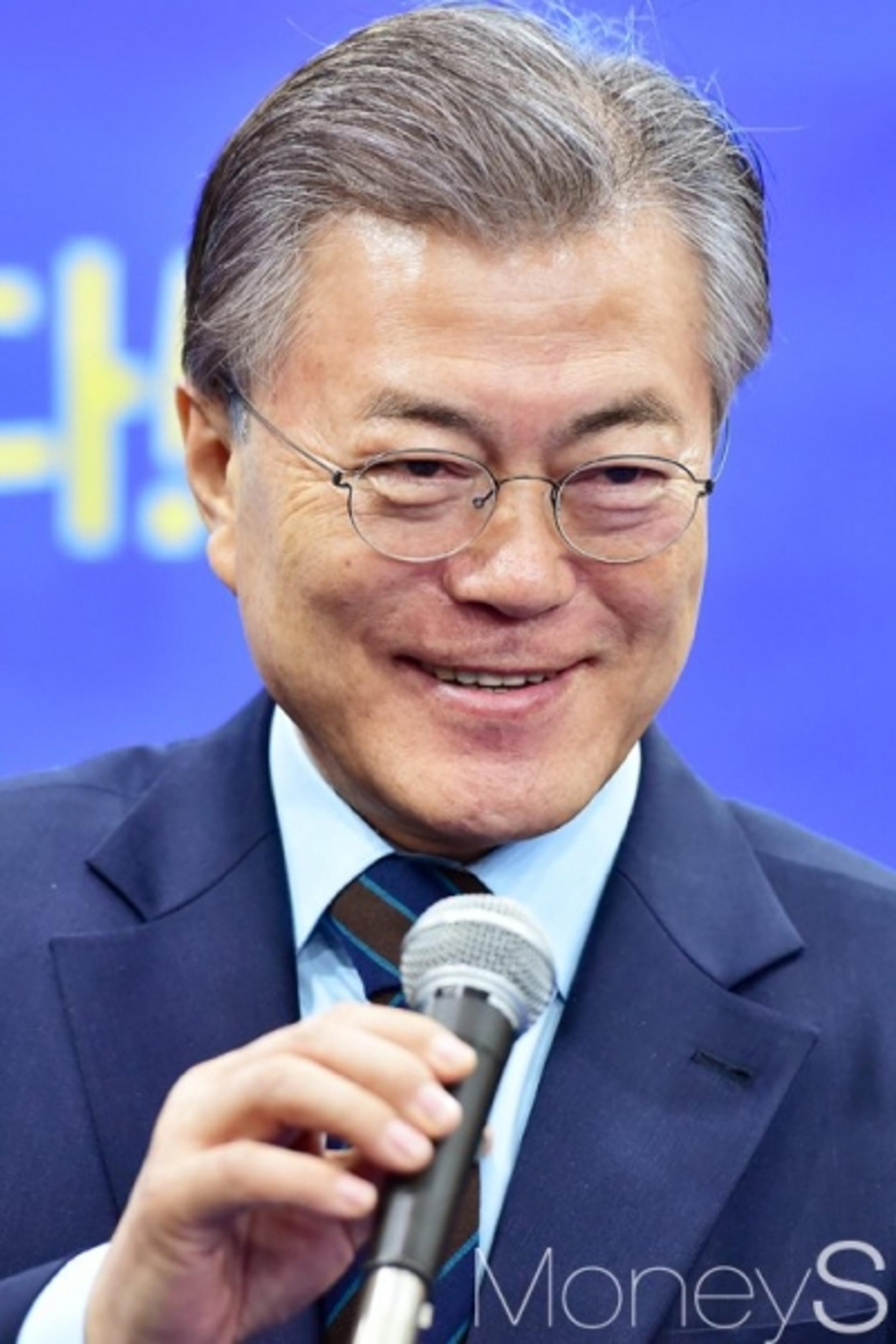 민주당 영남경선, 문재인 "반드시 정권교체… 밀어주실만 하지 않느냐"