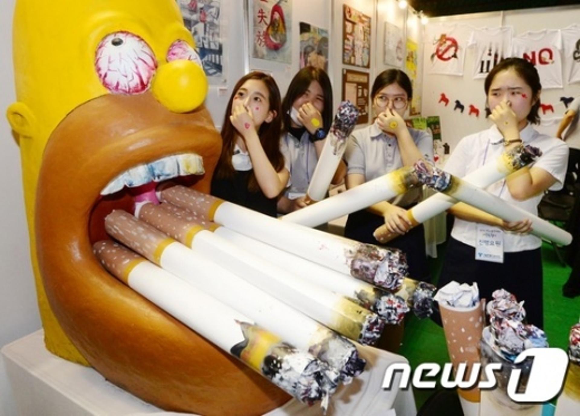 청소년 흡연율, 가정내 흡연이 영향… "주 3회 이상 노출시 2배"