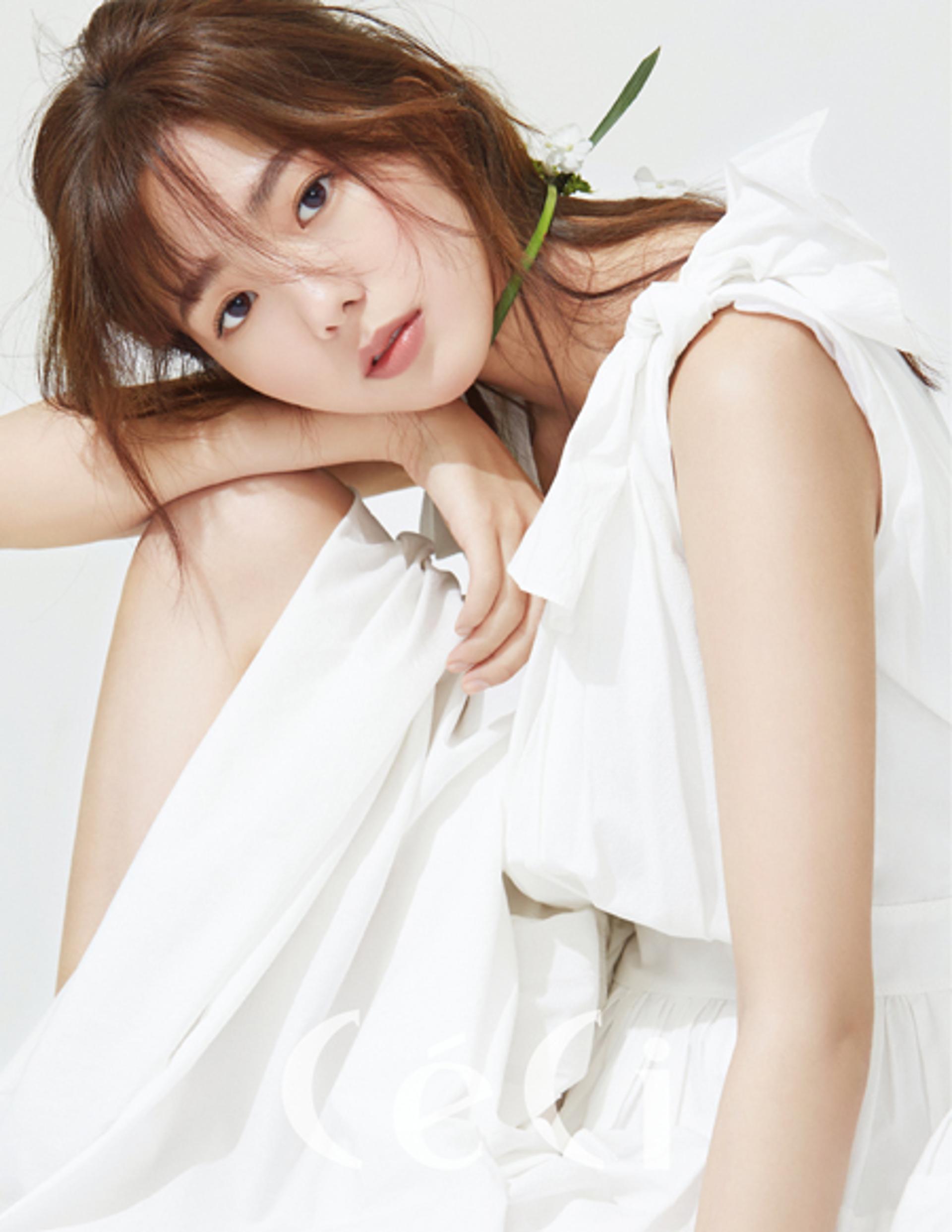 "싱그러운 청순 미녀"… 채수빈, 꽃보다 아름다운 미모