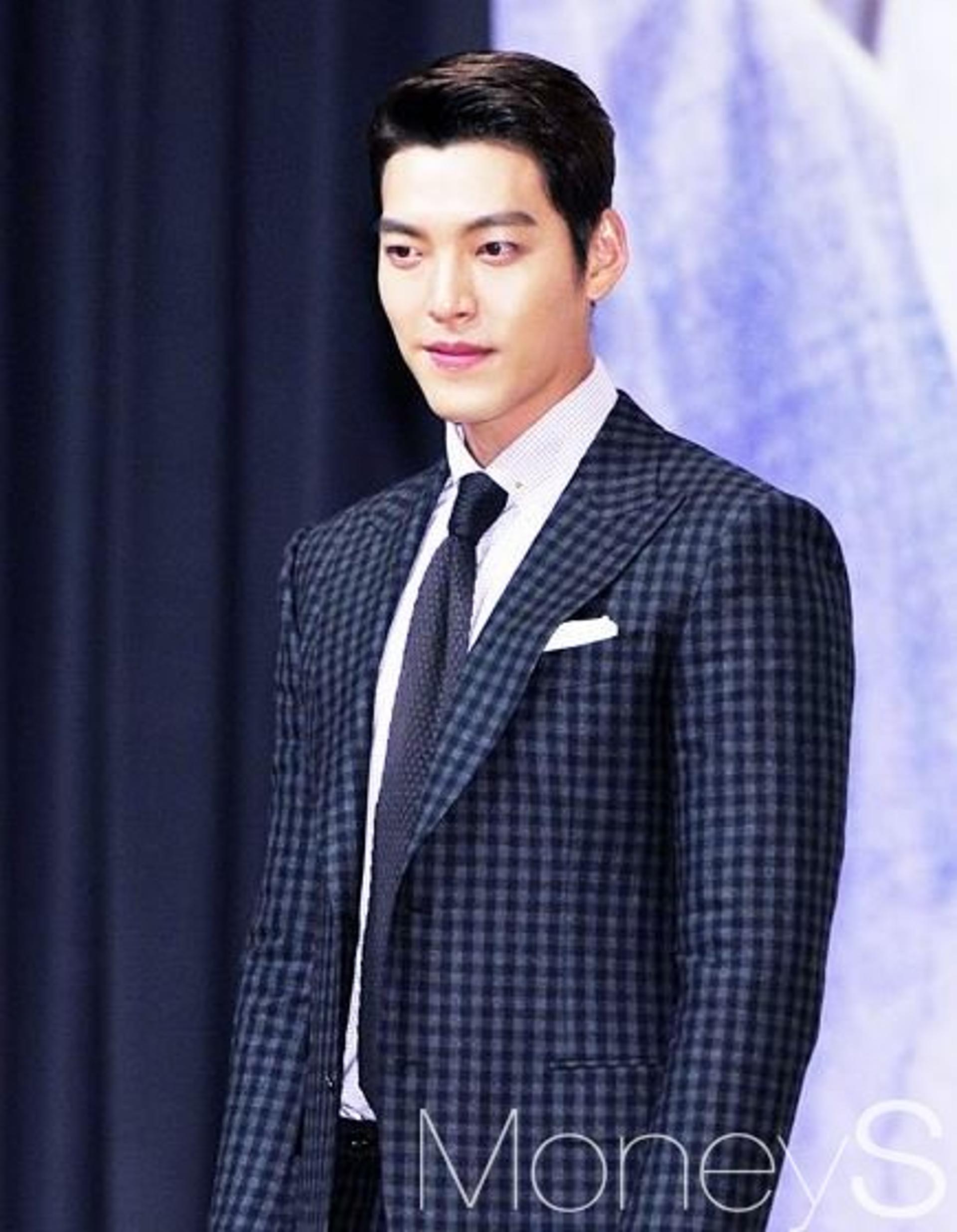 "촬영보다 김우빈 건강이 우선"… '도청' 최동훈 감독의 의리