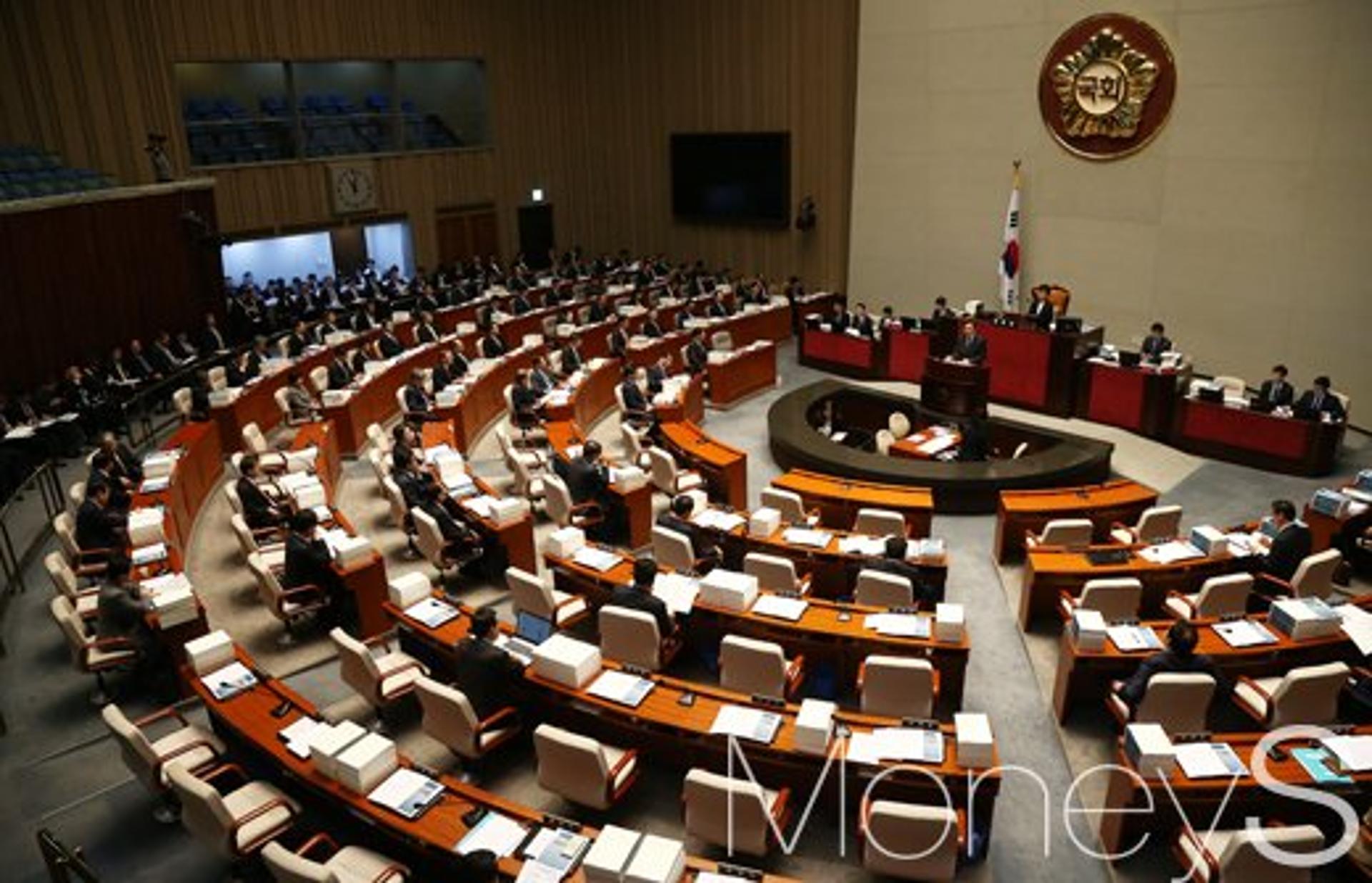 내일부터 추경심사 돌입… 여야 '공무원 증원' 논쟁