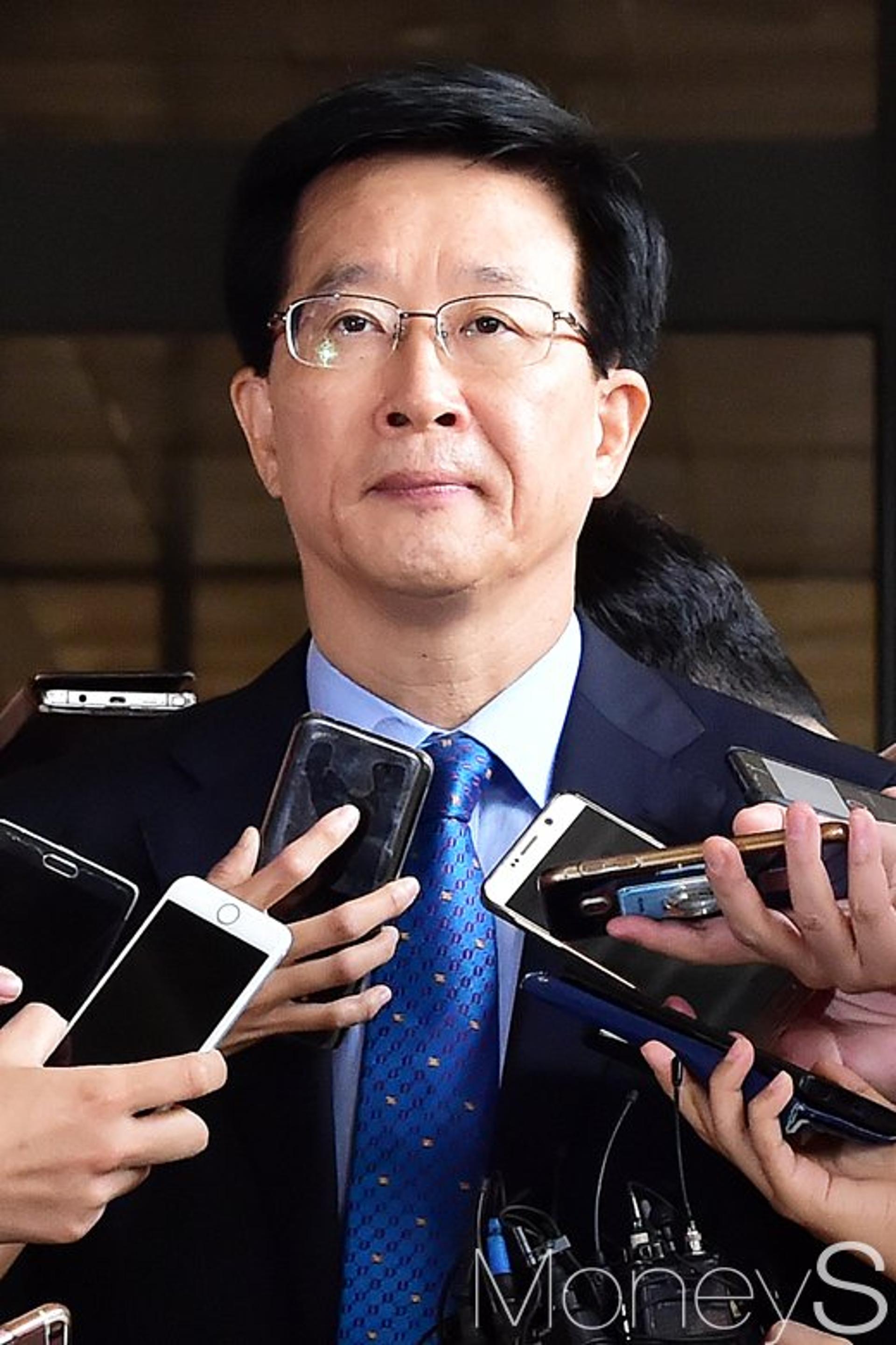 검찰, 민병주 전 국정원 심리전단장 14시간 조사… 추가소환 방침