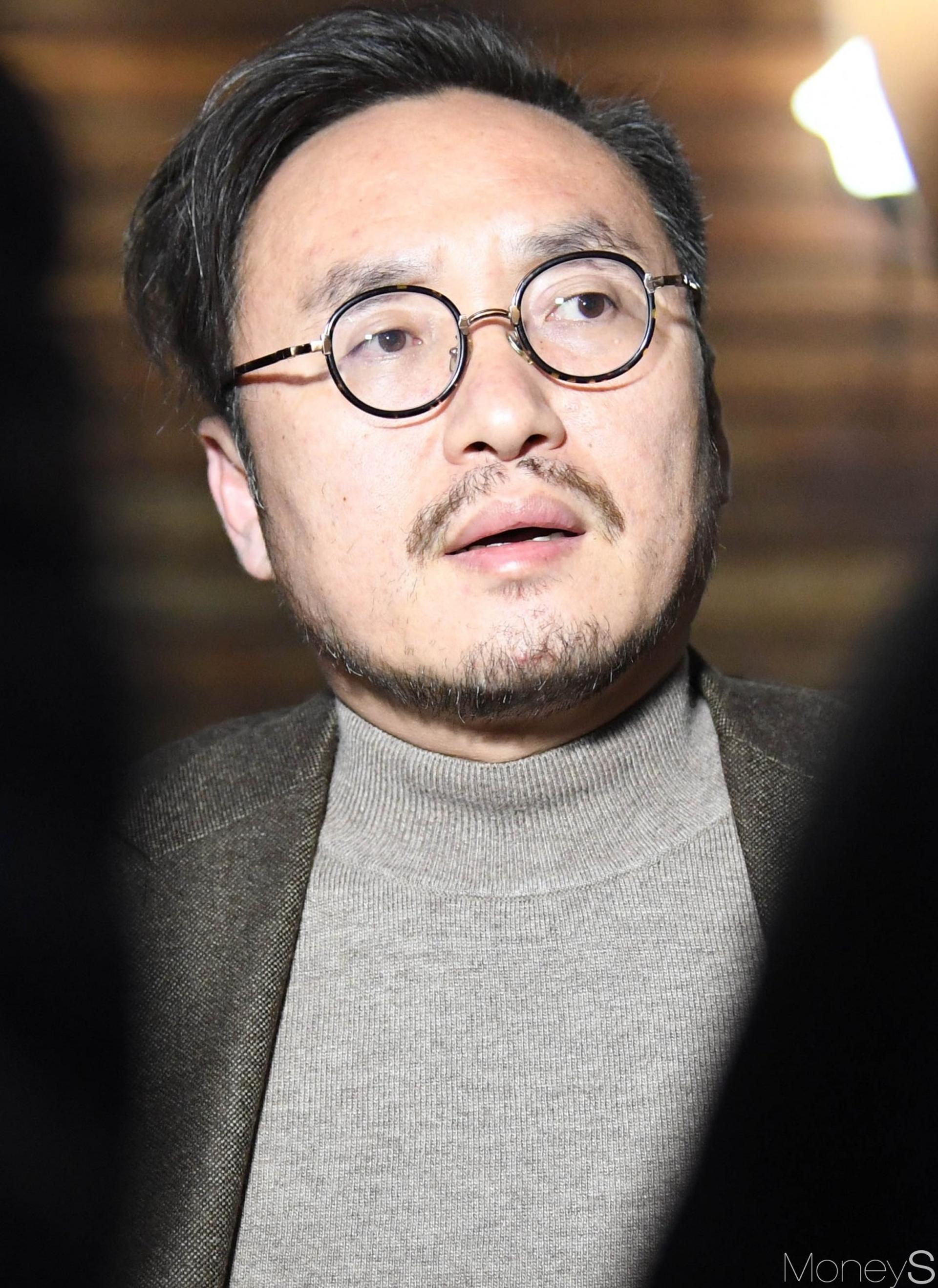 [머니S포토] 나무엑터스 김석준 상무 "故김주혁 부검실시 후 장례절차 엄수"