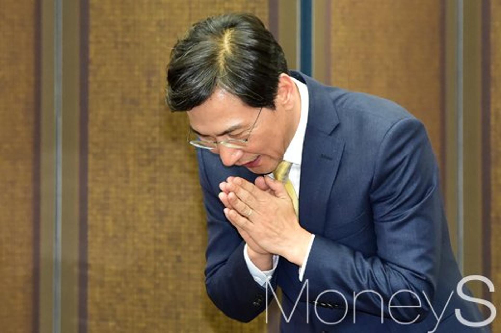 [속보] 안희정, 오후 5시 서울 서부지검 자진출석