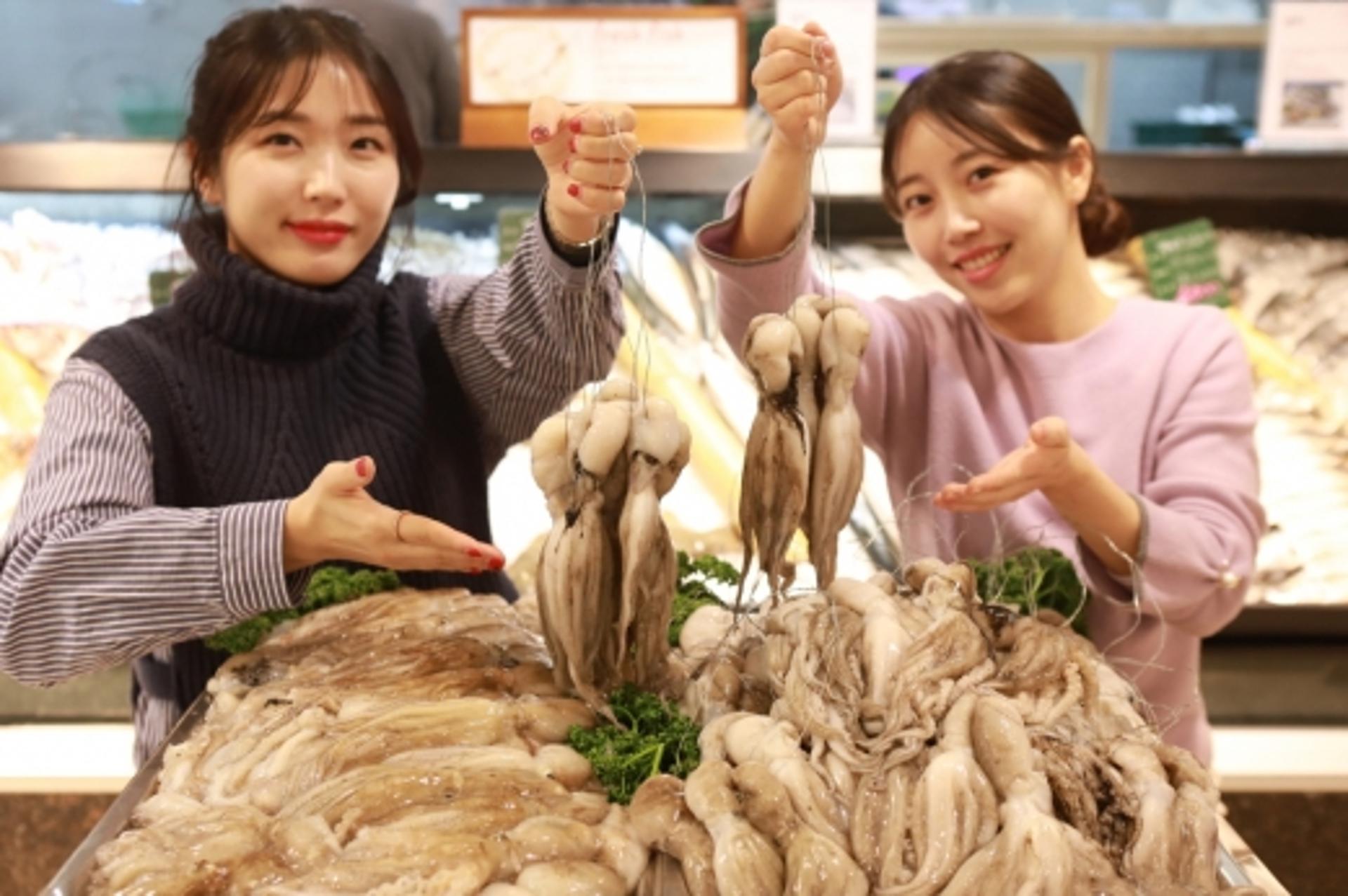 롯데백화점광주점, 봄 대표 수산물 '주꾸미' 판매 행사