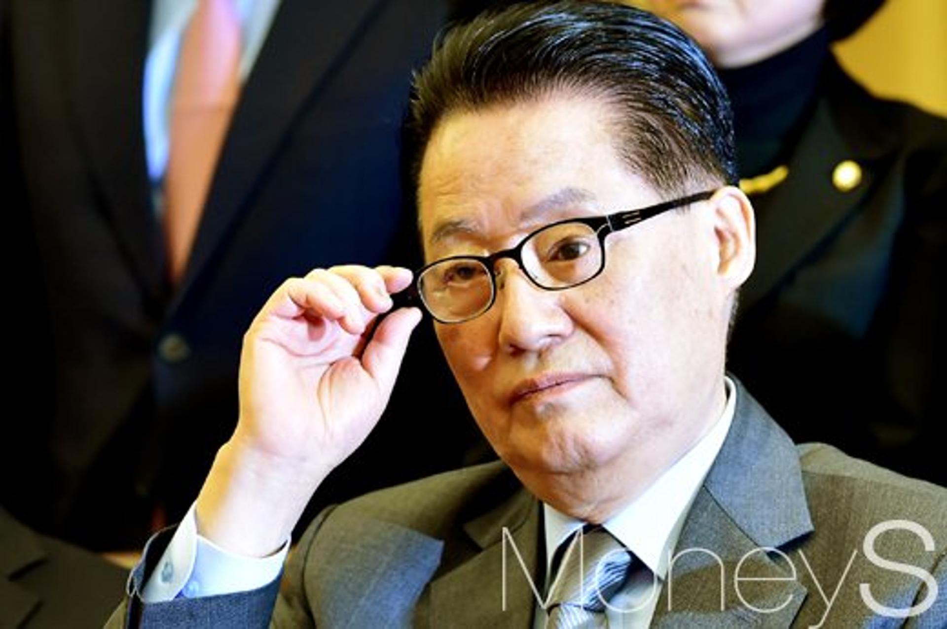 박지원 "김경수, 드루킹과 손 안 잡았을 것… 민주당, 특검 요청해야"