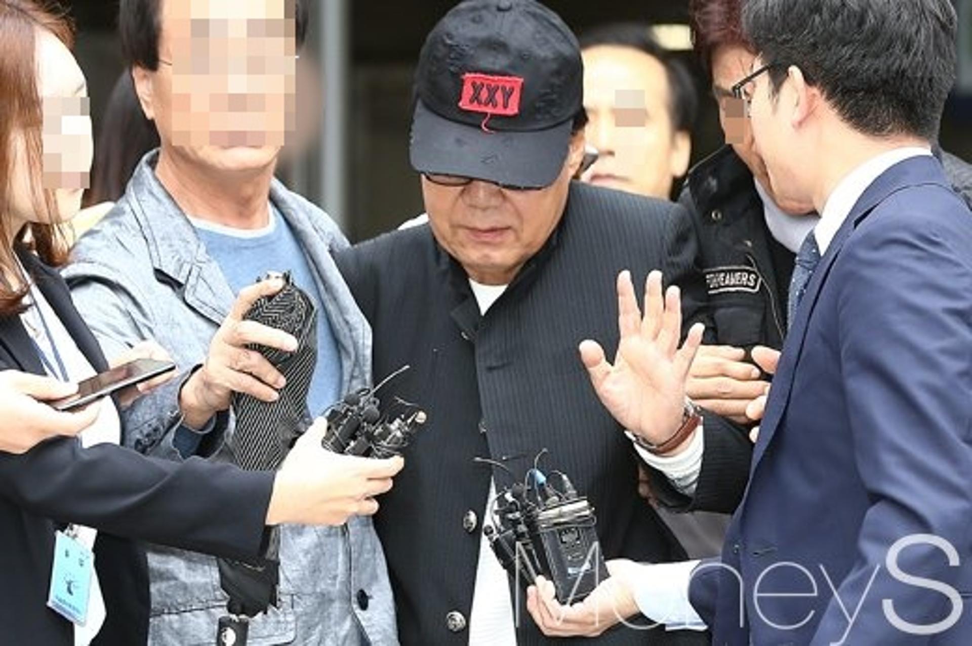 '대작논란' 조영남 집행유예, "현대 미술사에 재미있는 일 될 것"