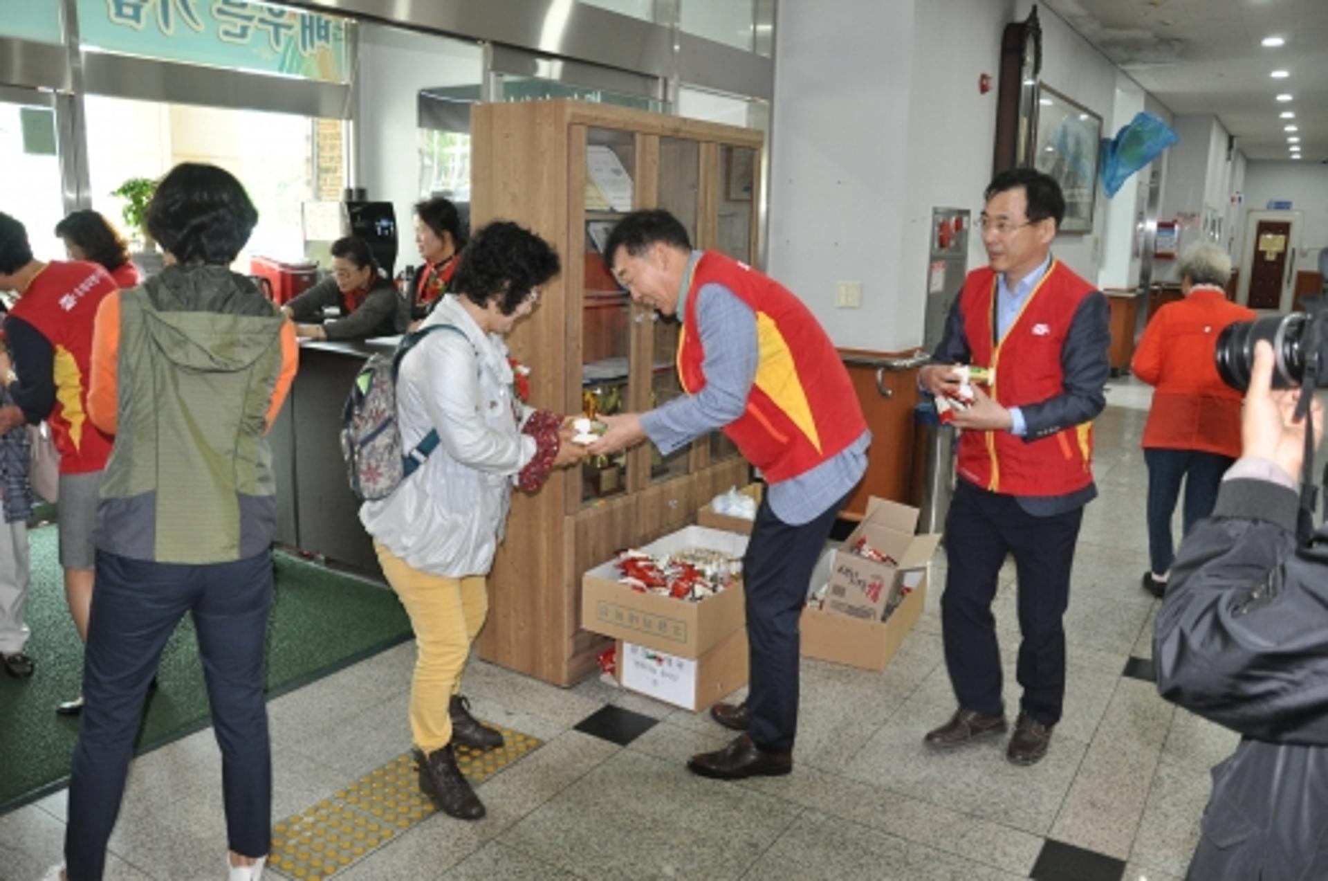 광주‧전남 우체국, '어버이날' 행복나눔 온정 잇따라