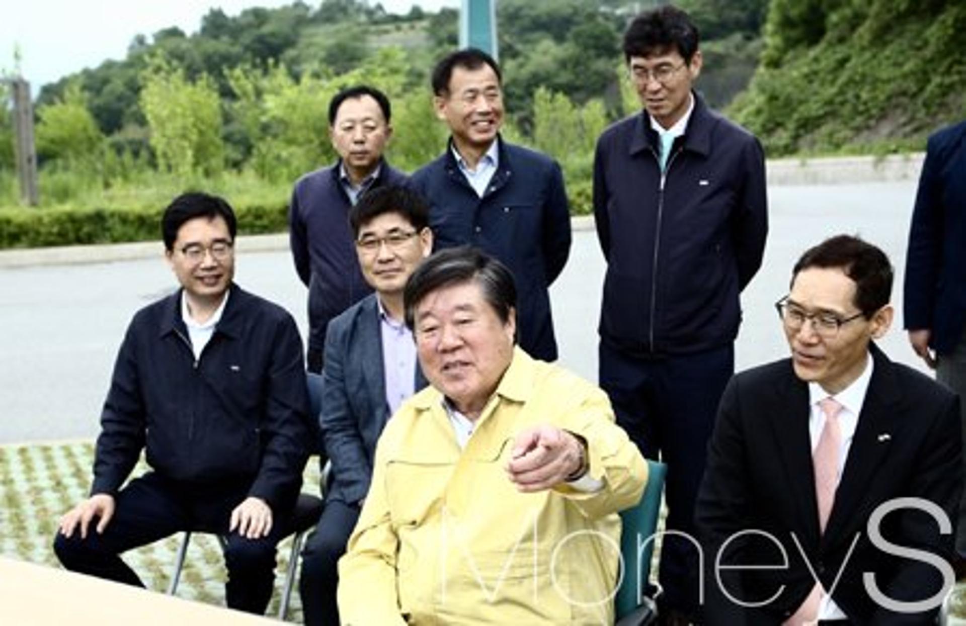[머니S포토] 최규성 농어촌공사 사장, 현장 소통 나서