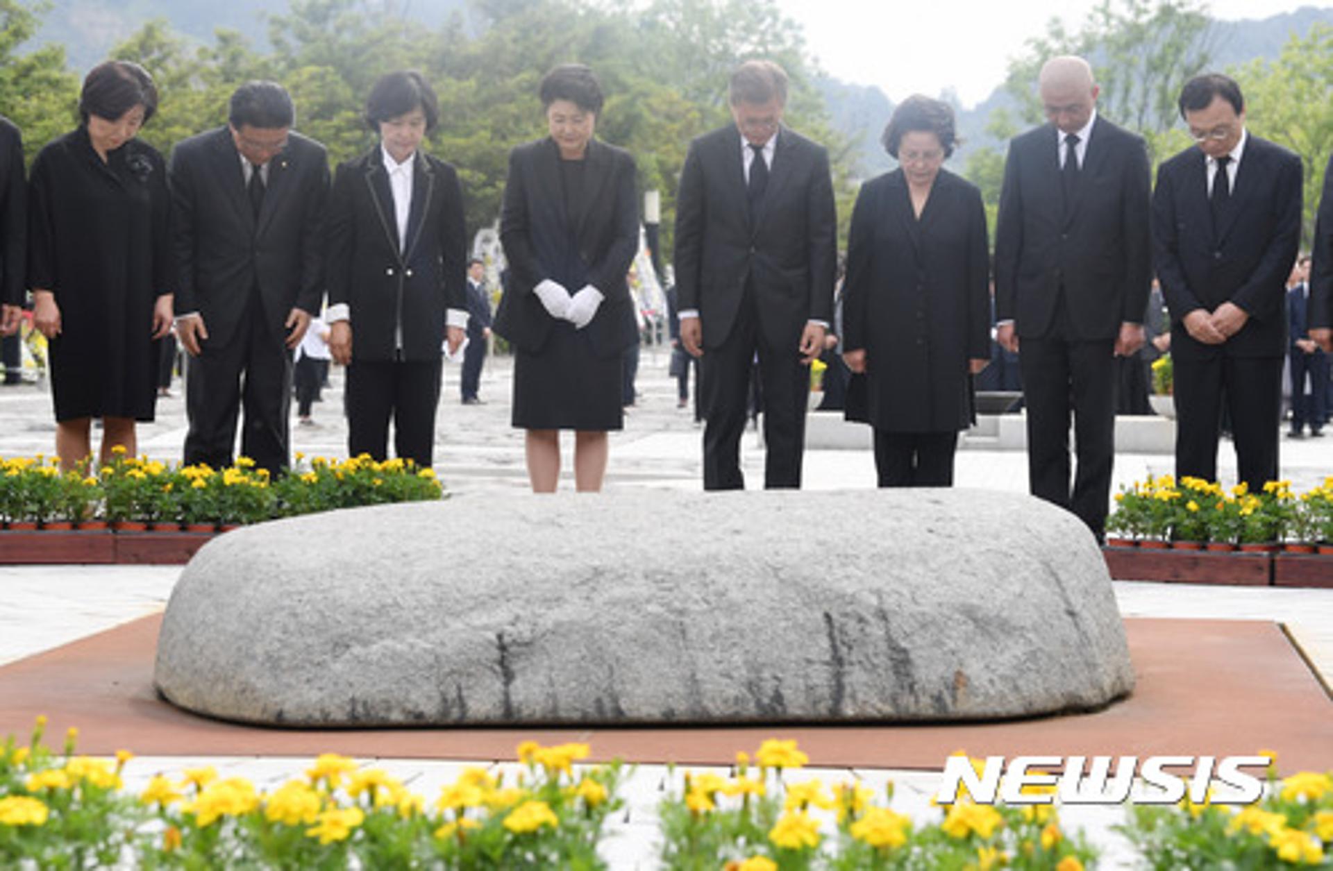 노무현 서거 9주기, 오늘(23일) 봉하마을 추도식 누가 참석하나