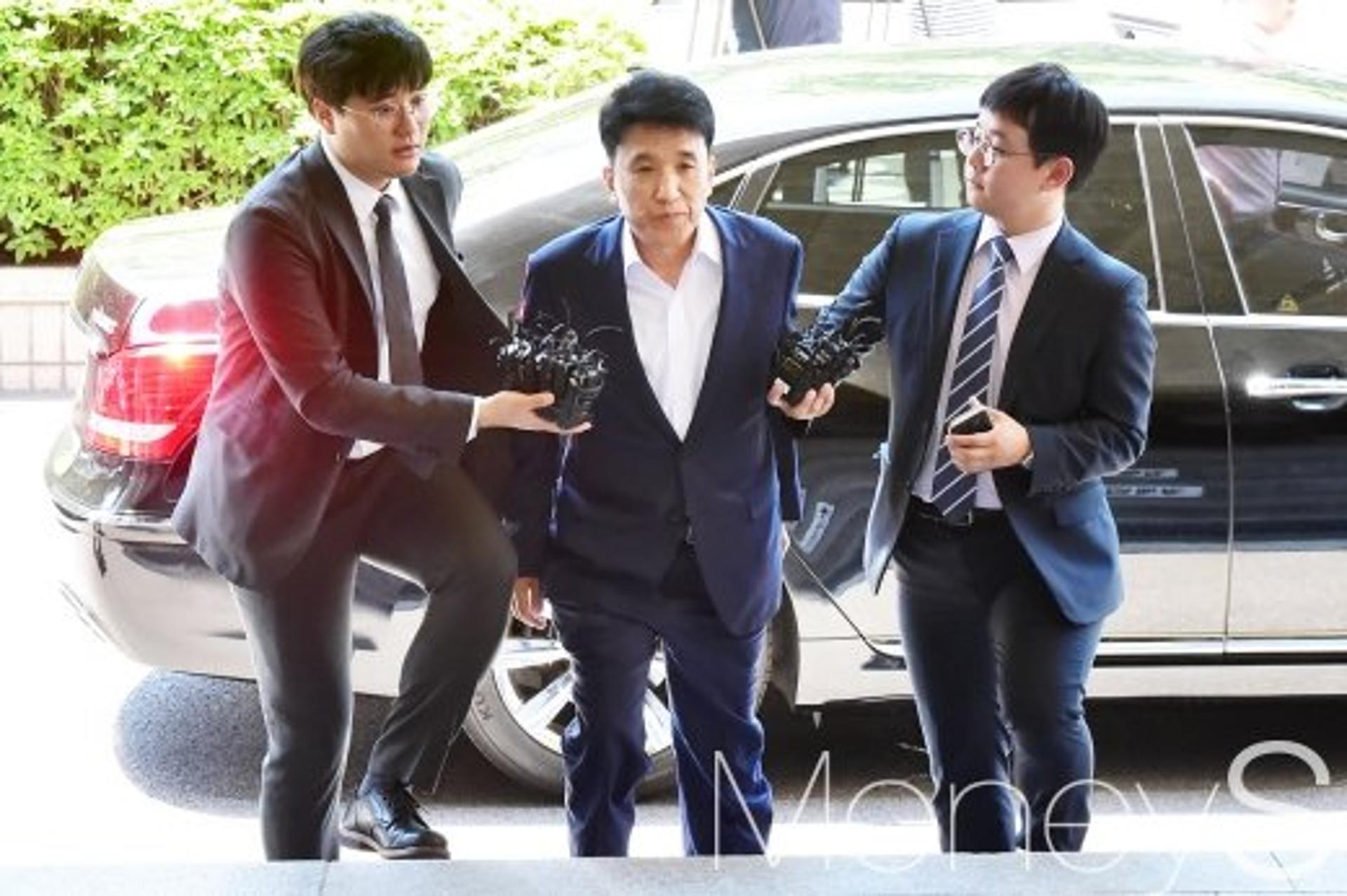 함영주 KEB하나은행장, 영장심사 출석… "김 회장 지시 받은 적 없다"