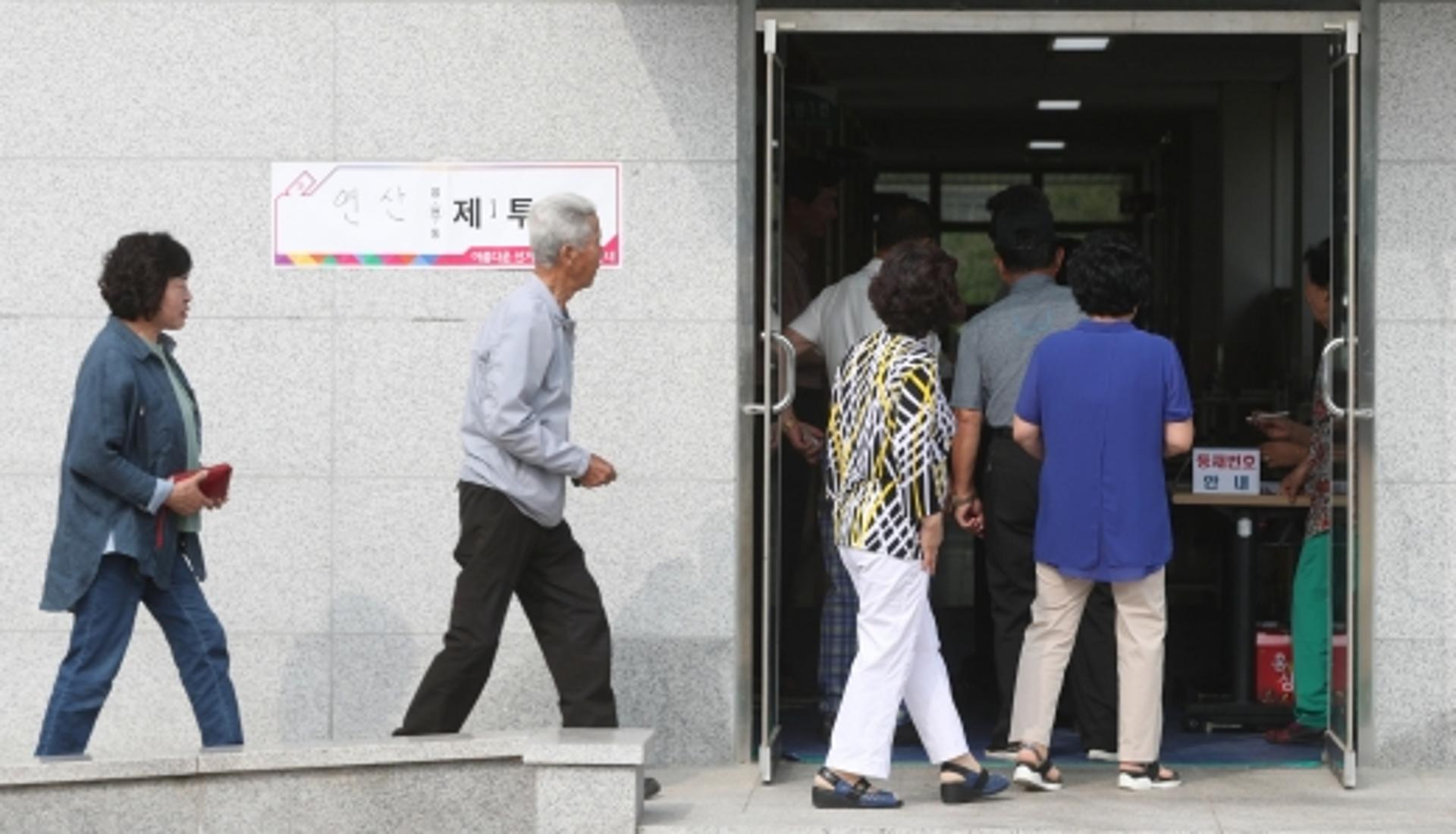 [6.13 지방선거] “그렇게 찍지 말랬건만”… 서산서 투표용지 촬영 50대 무효 처리