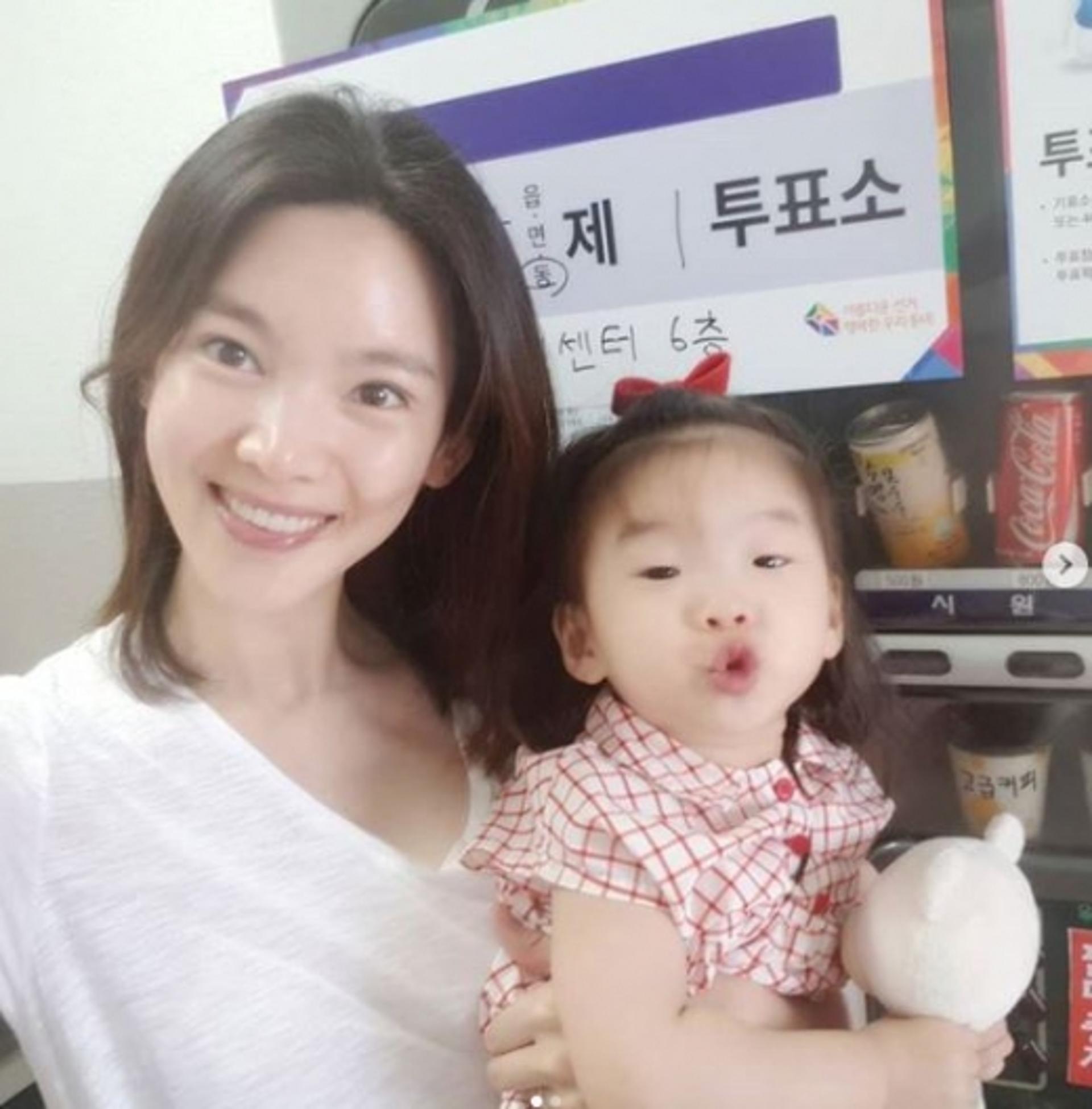 [스타★인증샷] 정가은 "소중한 한표 행사하세요"