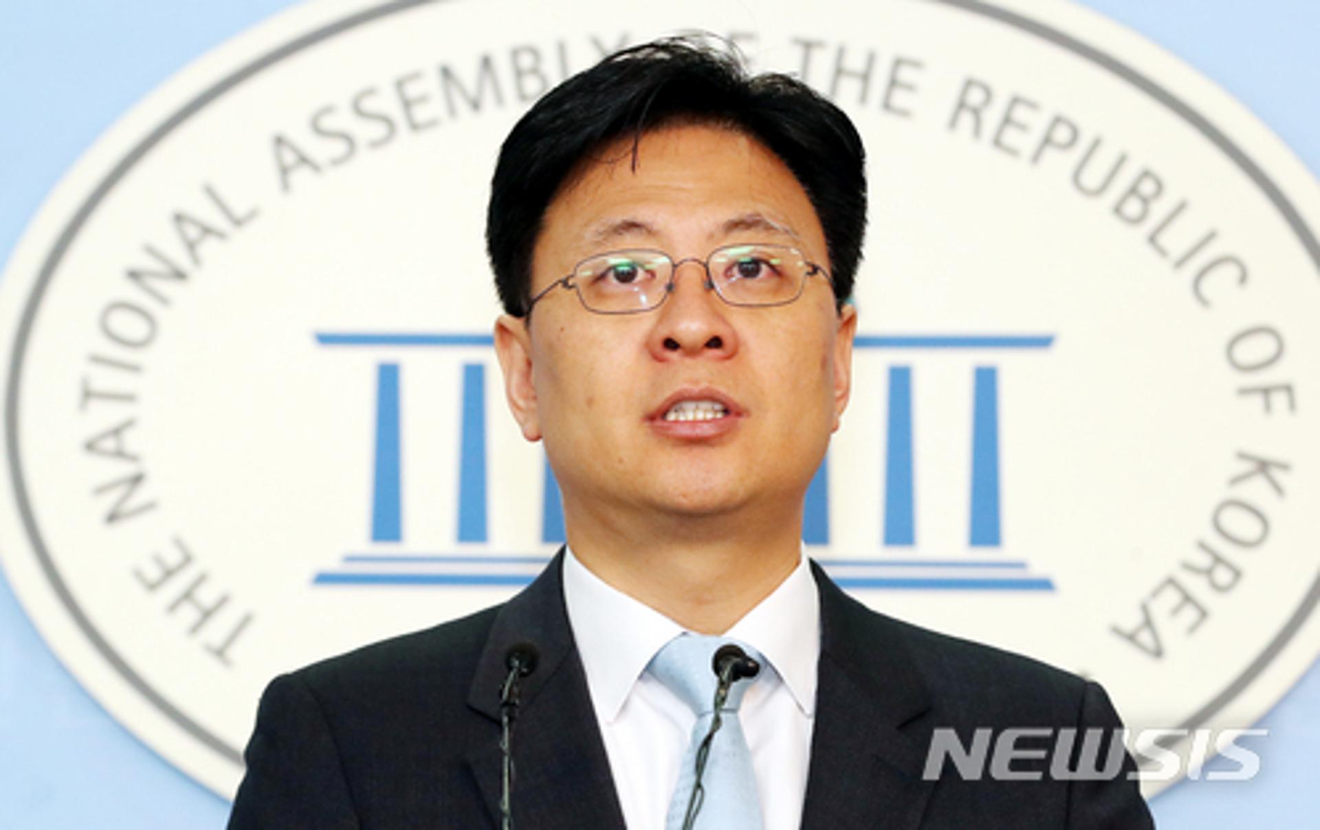 장진영, 안철수 '무책임' 비판… "미국, 가지 말라 했는데"