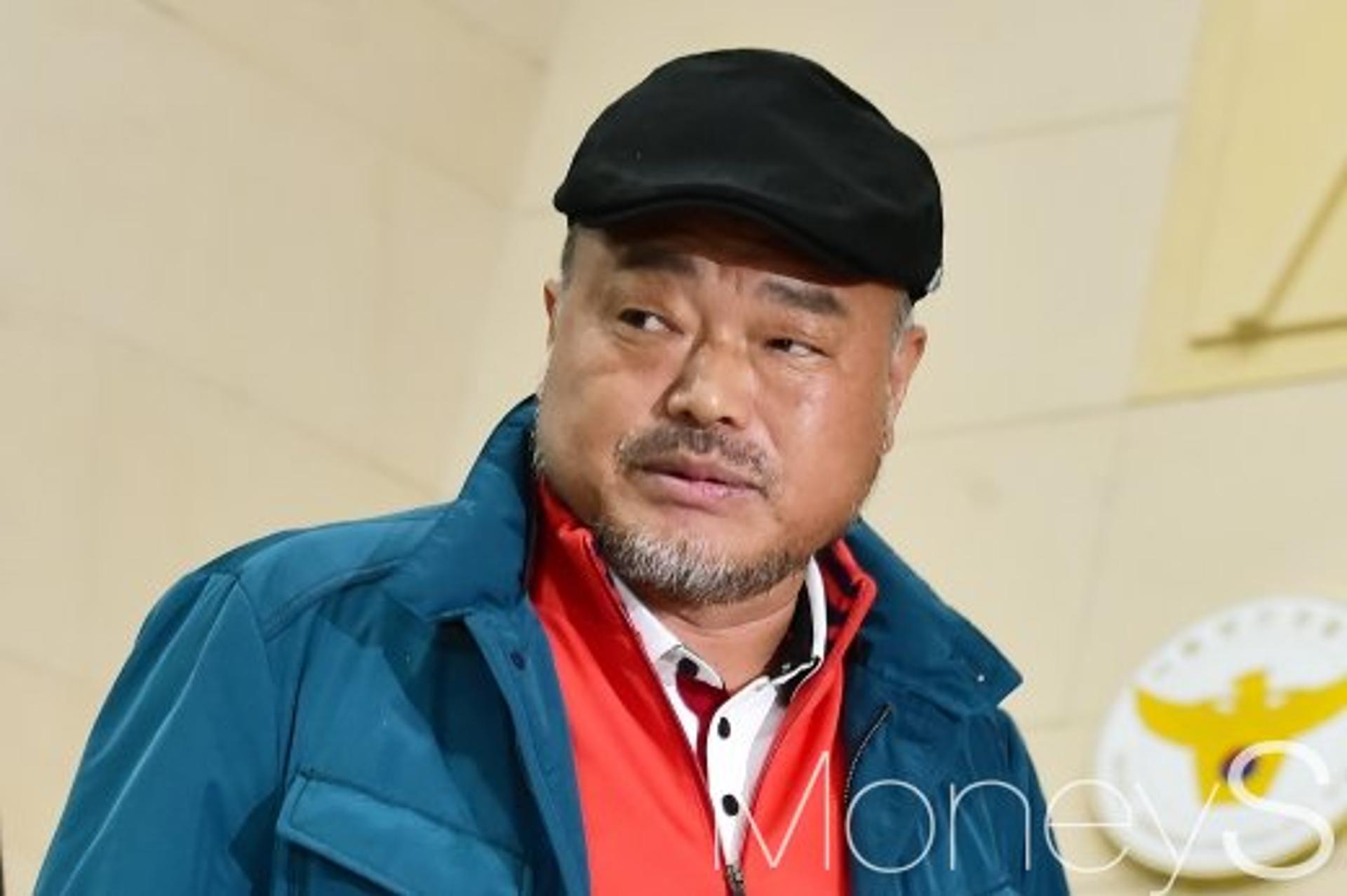 '횡령 의혹' 김흥국, 이번엔 가수협회 공금을?… "모두 사실무근"