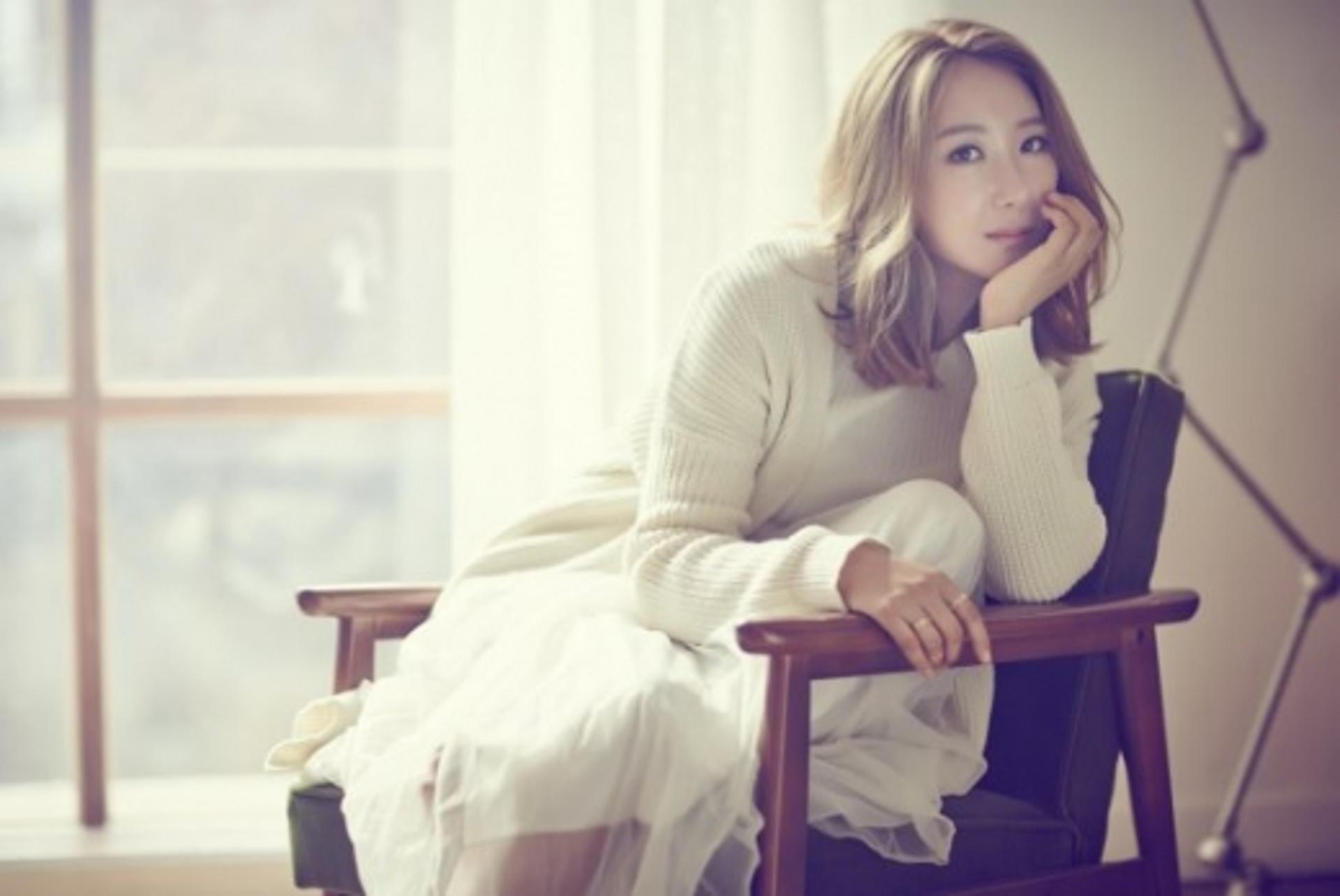 '가비엔제이 출신' 장희영 결혼, 5세 연하 일반인과 3년 열애 끝 '결실'