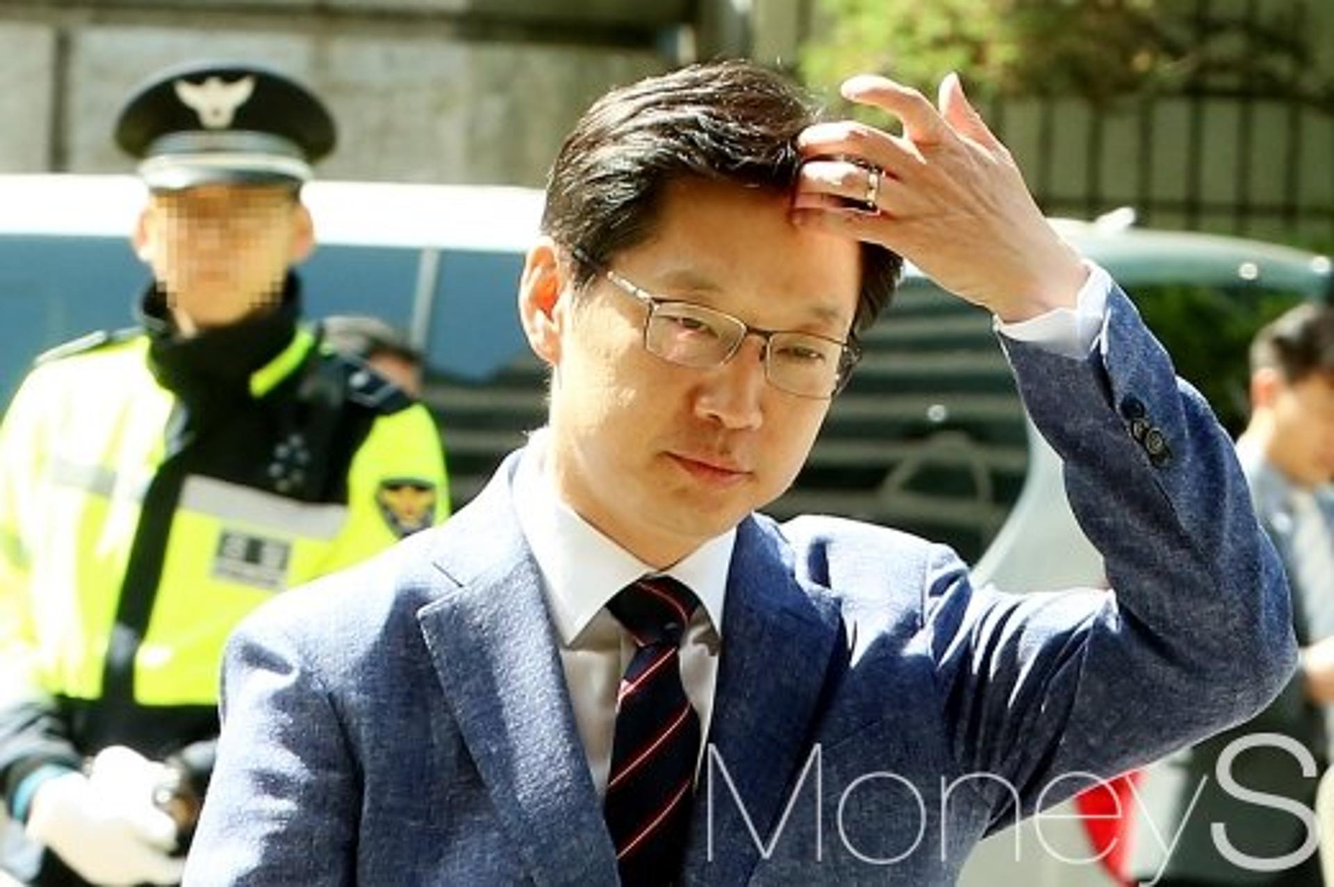 김경수, 노회찬 별세 애도 "존경하는 분 잃어, 허망하다"
