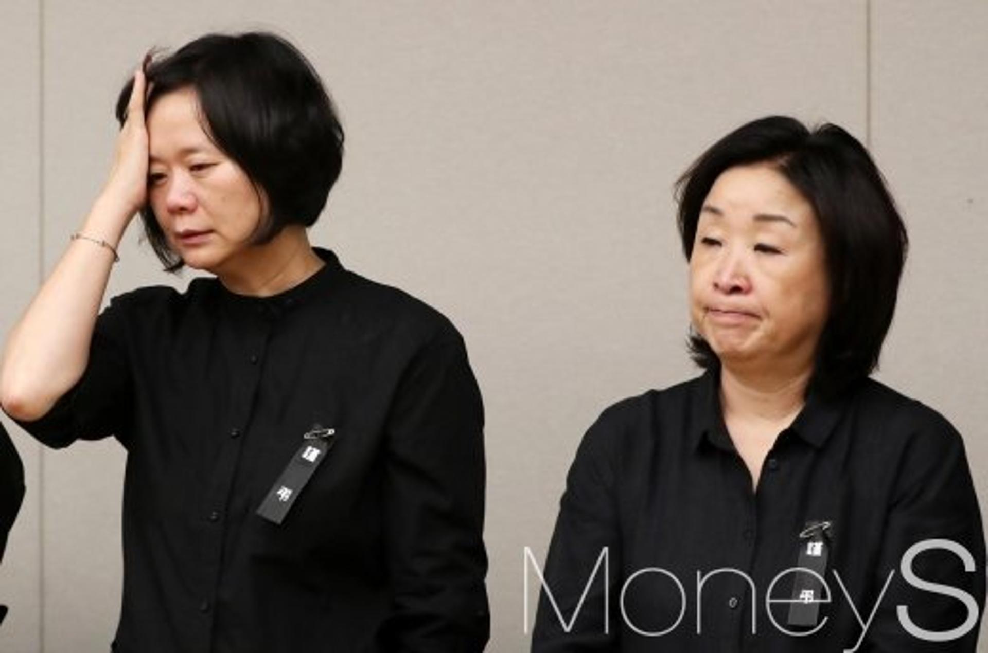 심상정, 노회찬 빈소 지켜… "나의 영원한 동지가 떠났다"