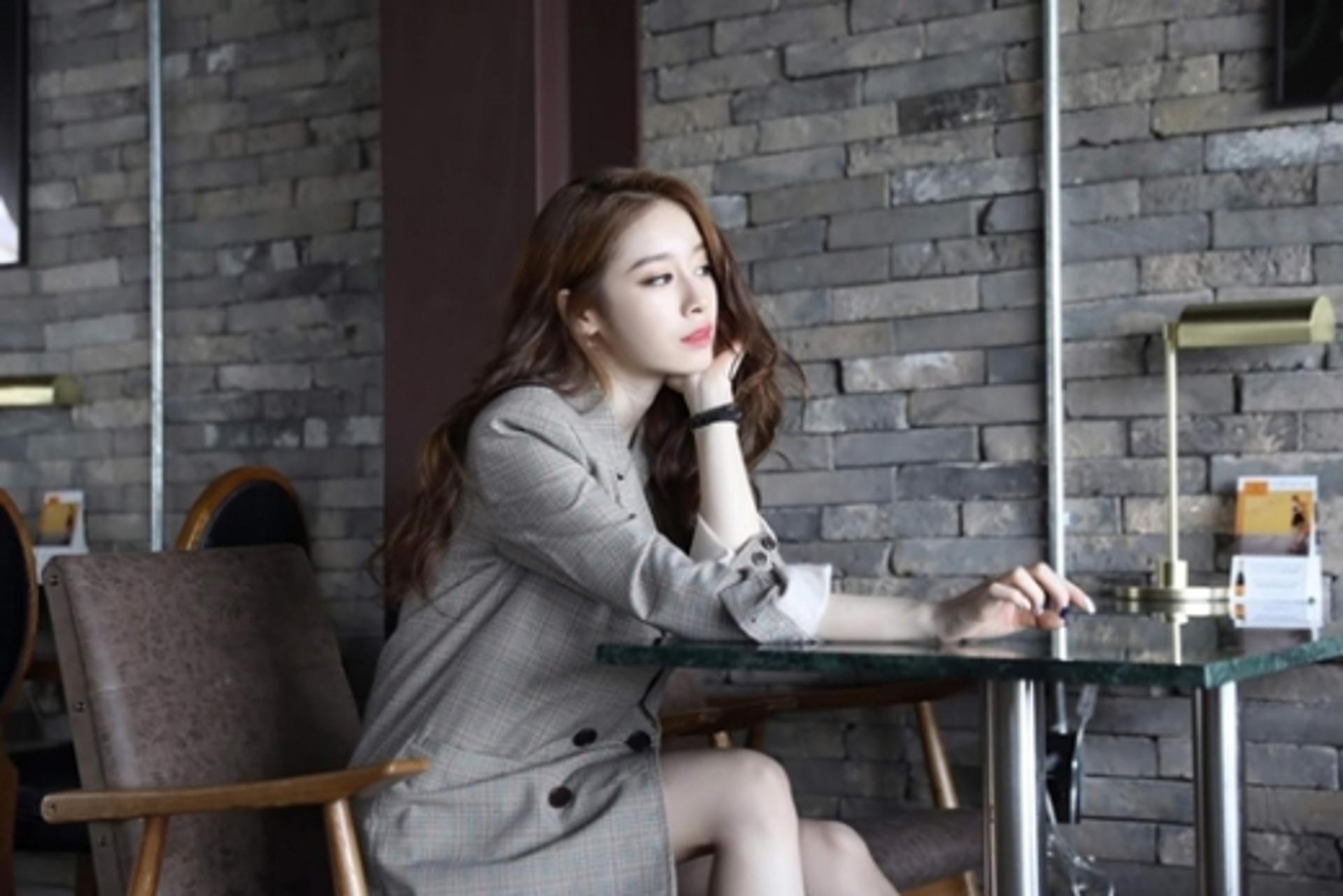 지연, 건강문제로 팬미팅 연기 "열심히 치료받을 것"