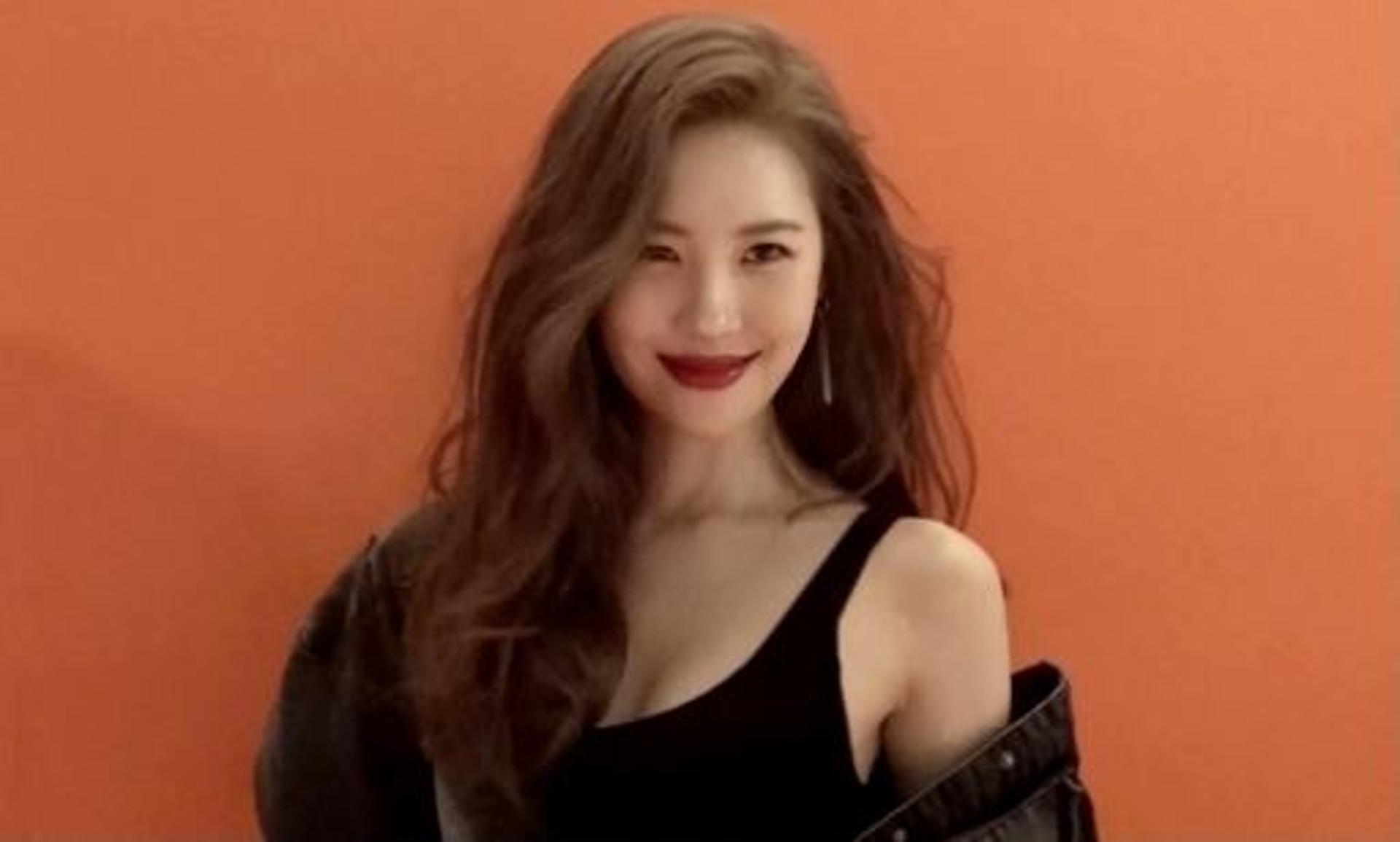 선미 건강이상 "어지럼증 호소, 현재 휴식 취하는 중"