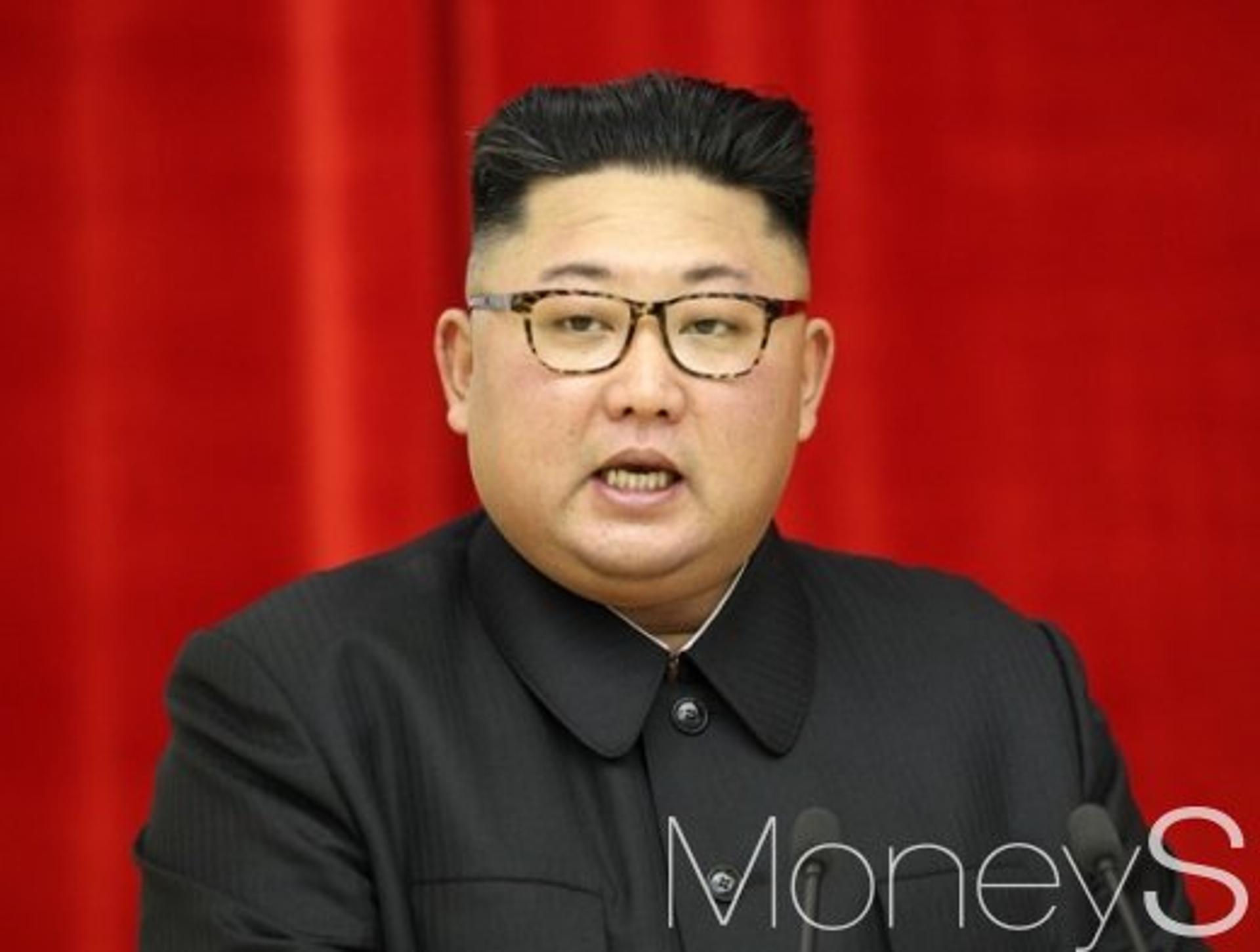 [남북정상회담] 김정은 "왕래·협력 관련 방법도 협의"(속보)