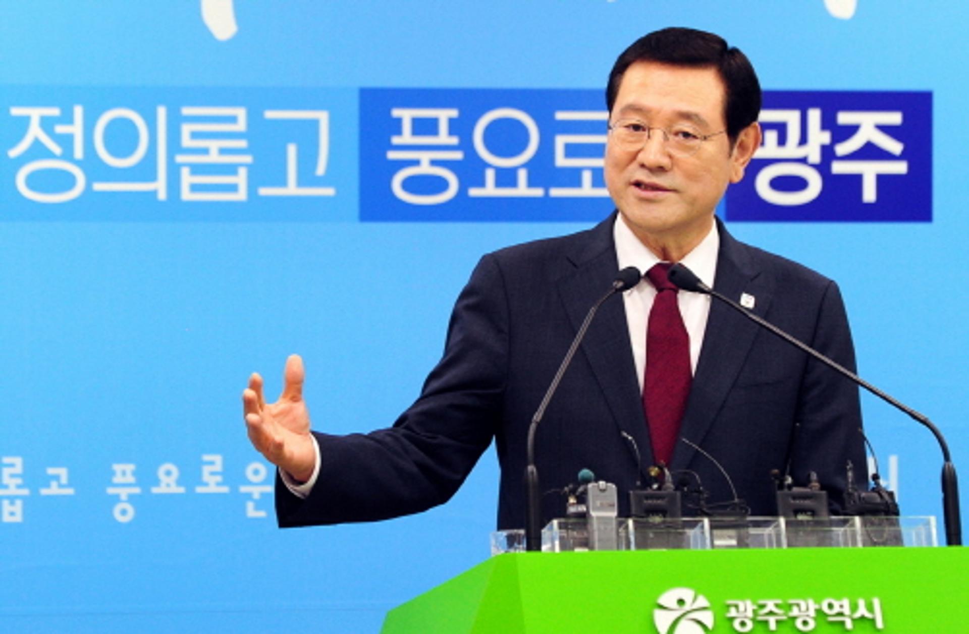 이용섭 광주시장 "도시철도 2호선 공론화, 11월10일까지 최종결론"