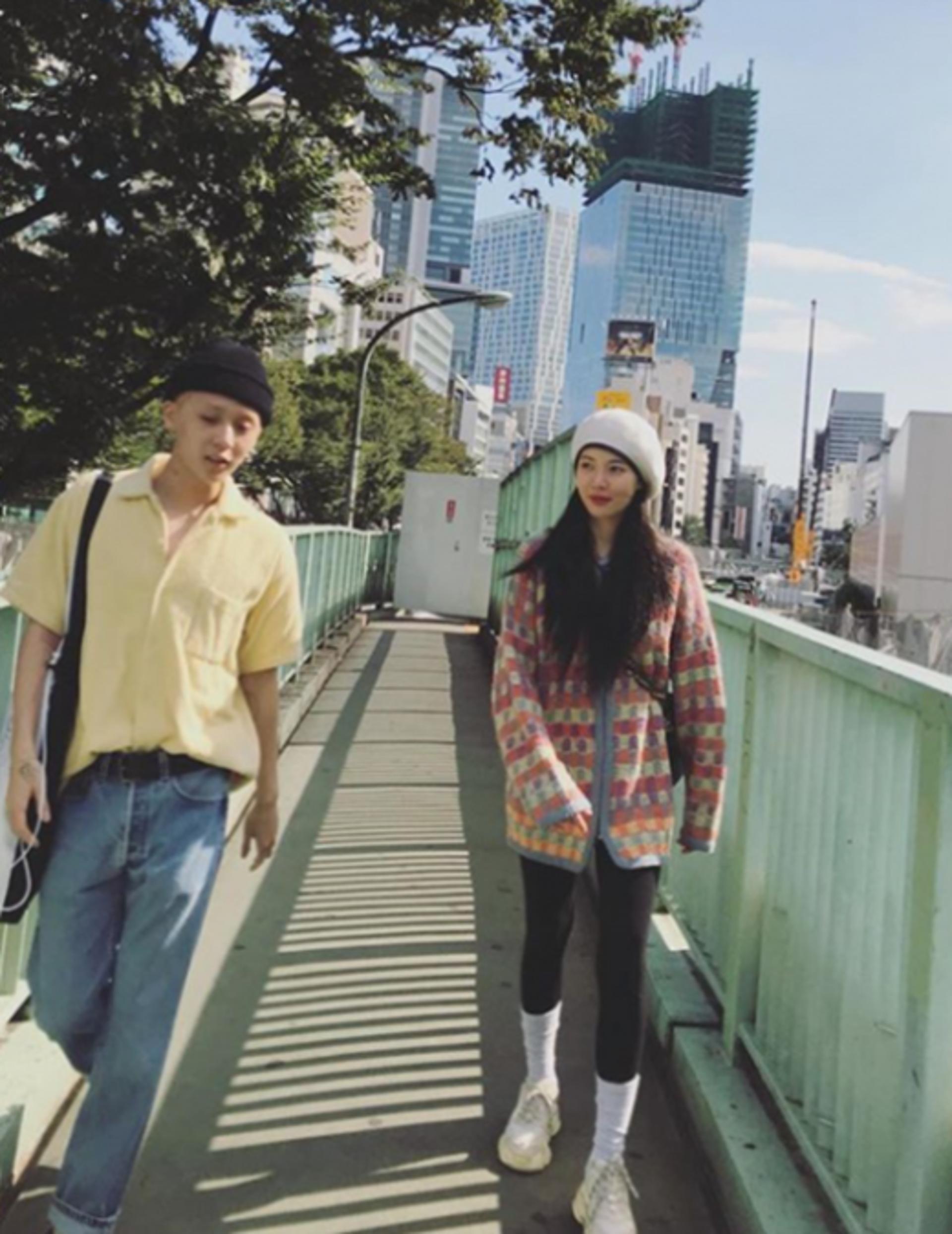 현아 이던 데이트, 퇴출 논란에도 당당… "꿀이 뚝뚝"