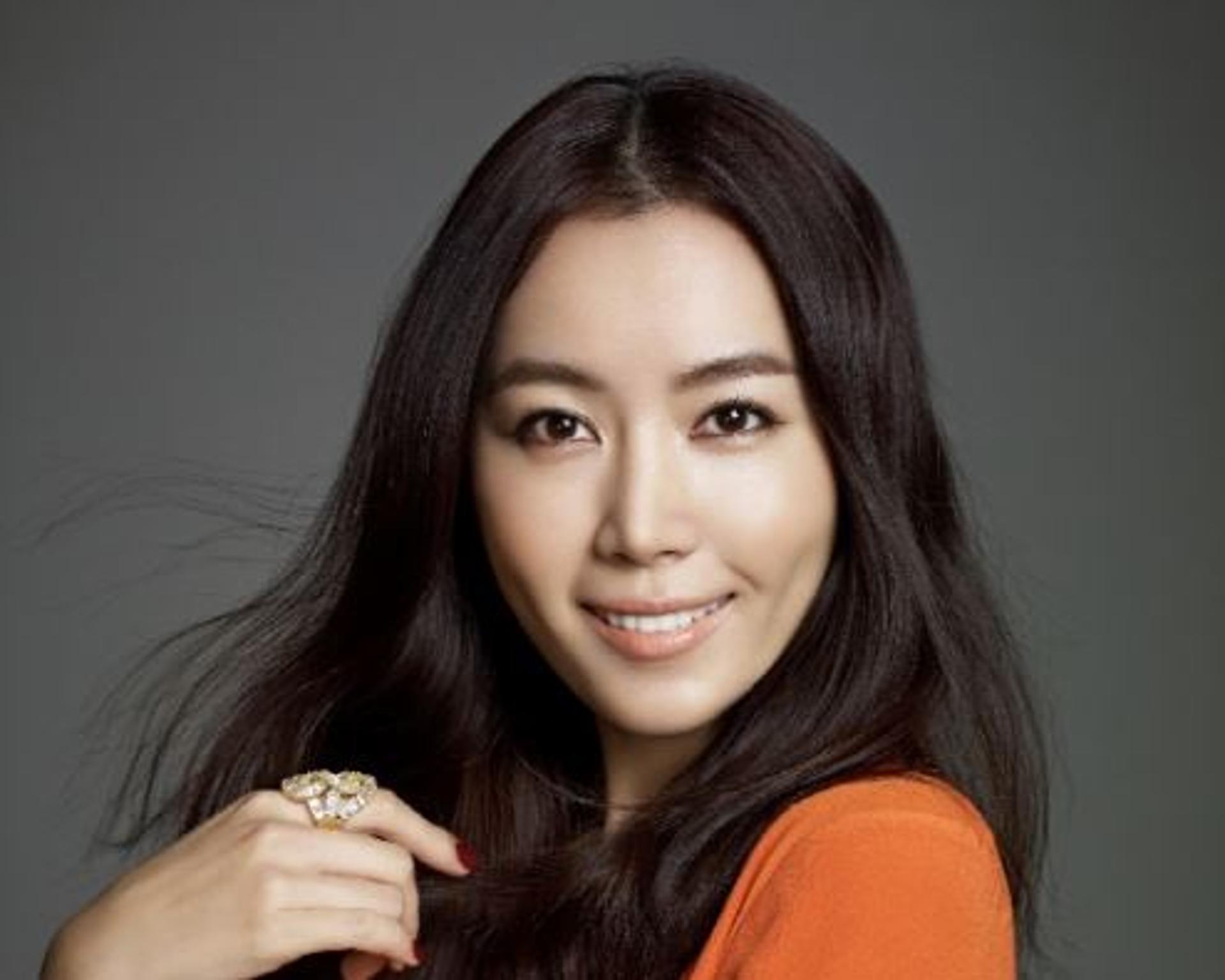 '정우♥' 김유미, '로맨스는 별책부록'으로 복귀… 이종석·이나영과 호흡