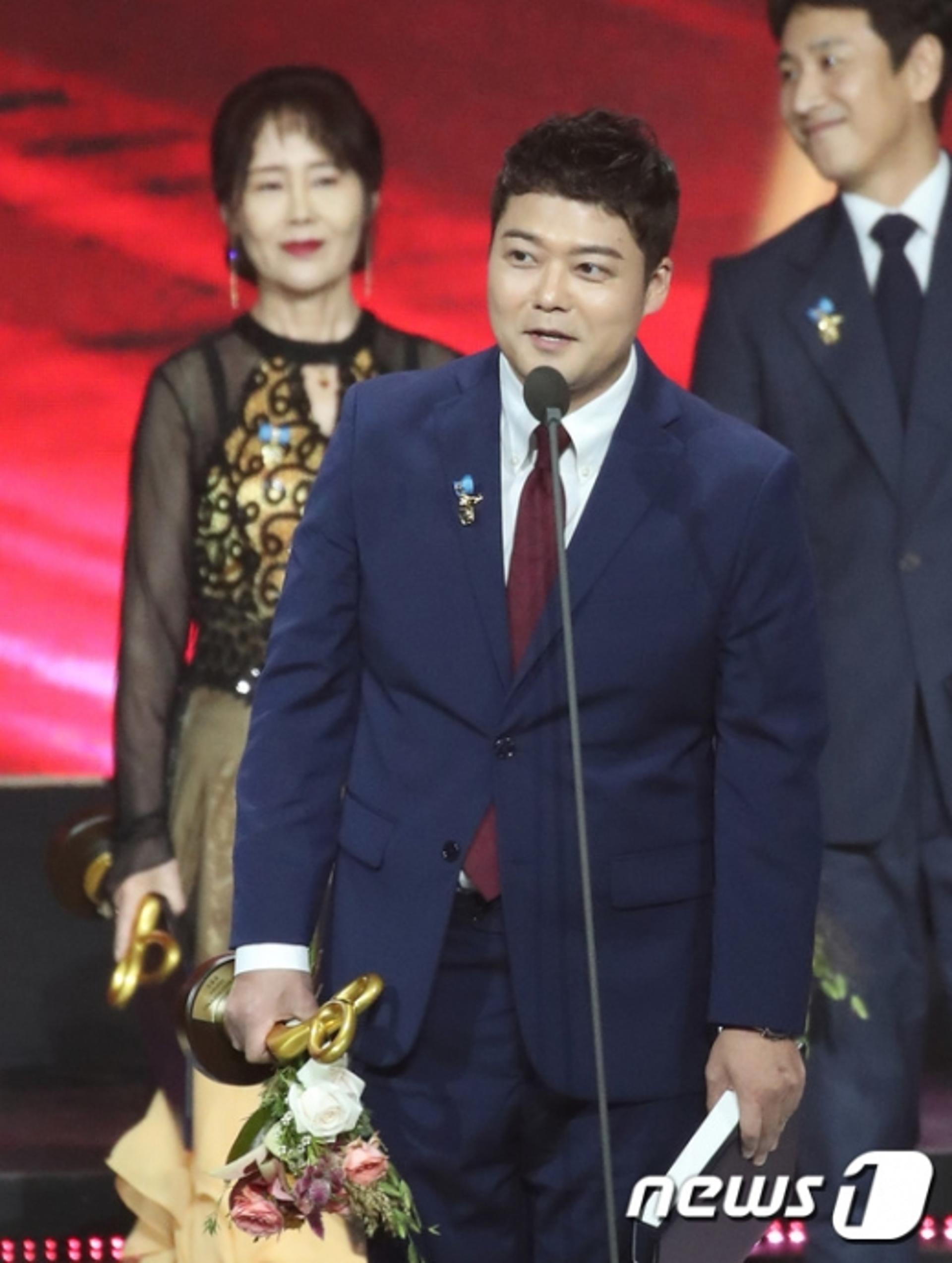 [2018 대중문화예술상] 전현무 "방탄소년단, 더 뻗어나가길 기원"