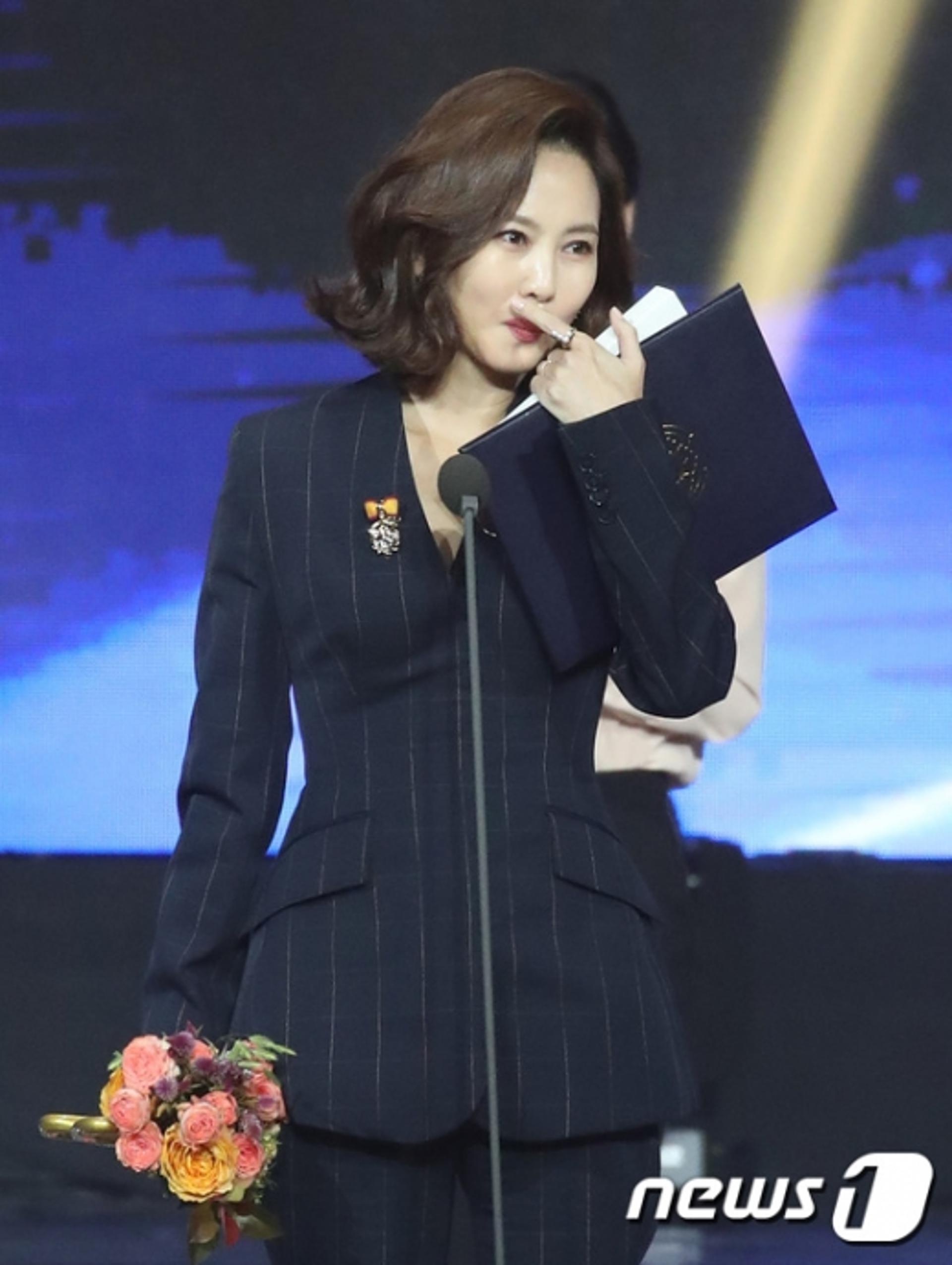 [2018 대중문화예술상] 김남주 대통령표창 "아버지 없이 키워준 어머니 감사"