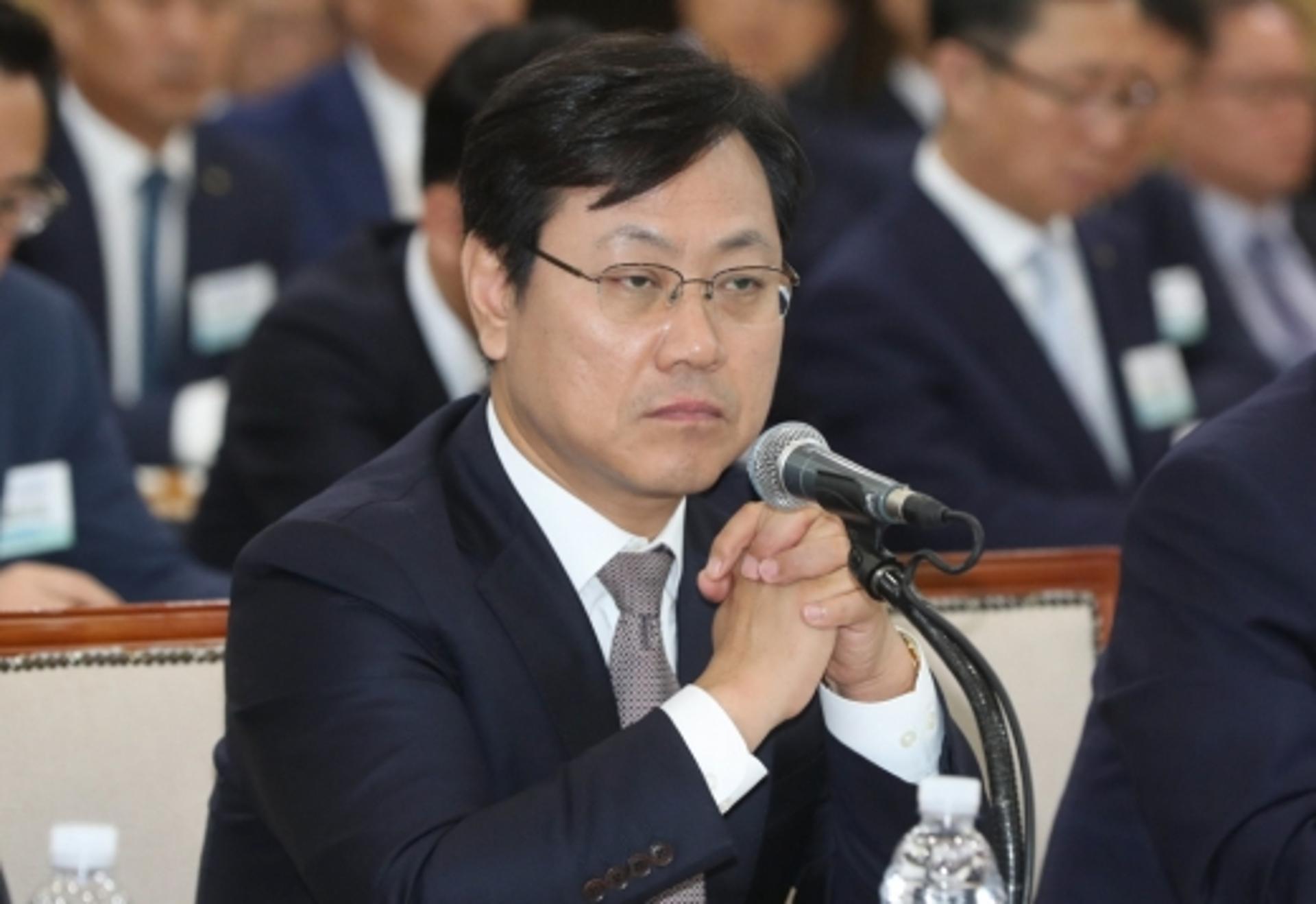 [CEO] “아, 이게 제 목소리였습니까?”