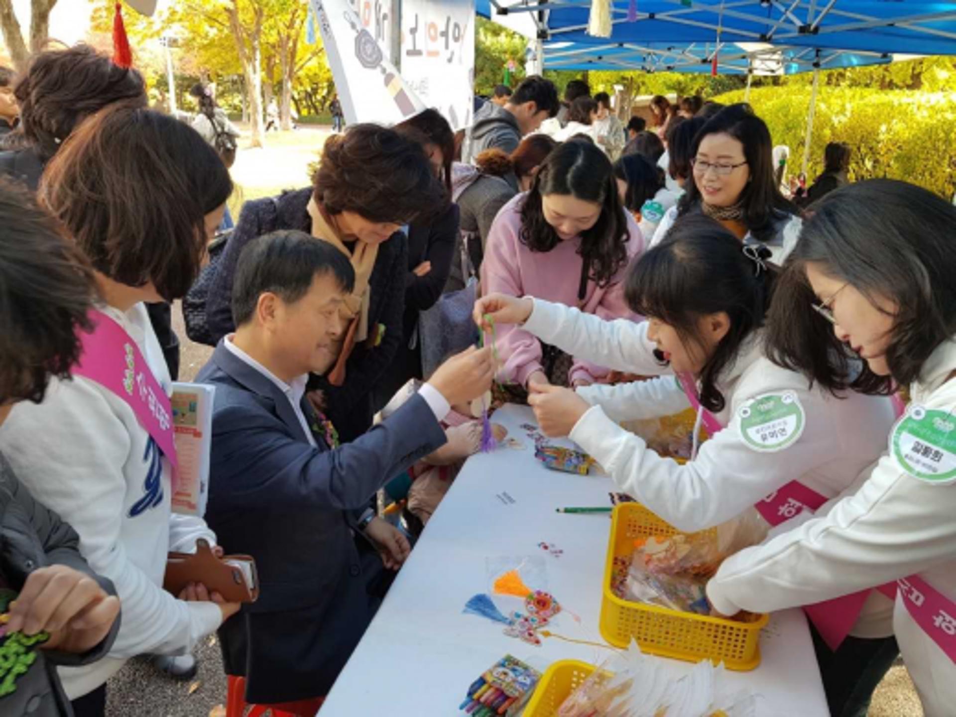수원시, '수원 건강박람회' 개최… 치매안심선도도시 선언!