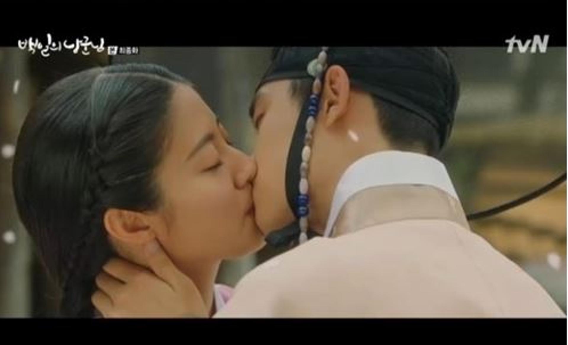"가자 궁으로"… '백일의 낭군님' 종영, 도경수♥남지현 해피엔딩