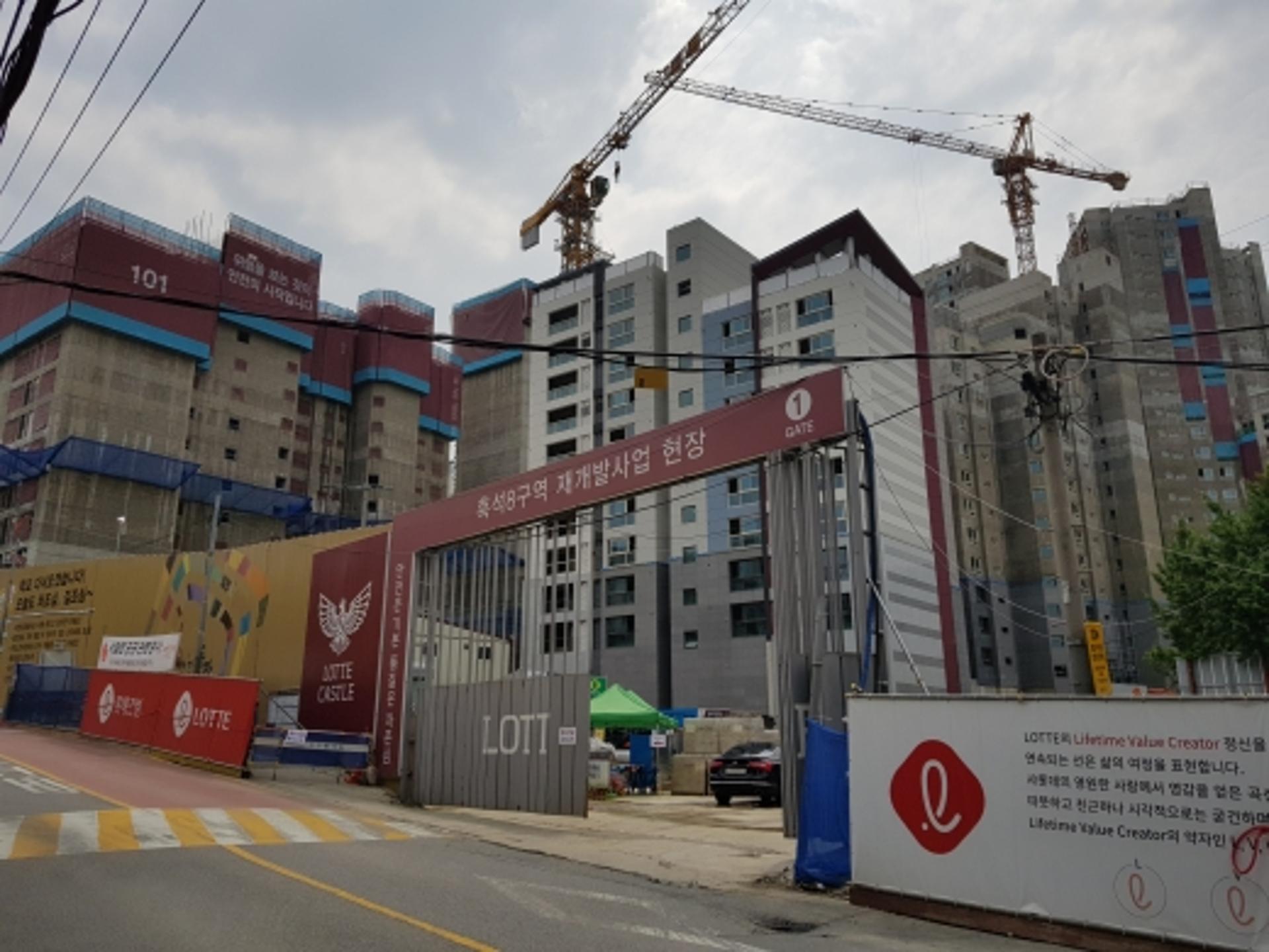 공기연장으로 추가된 공사비, 건설사가 부담?