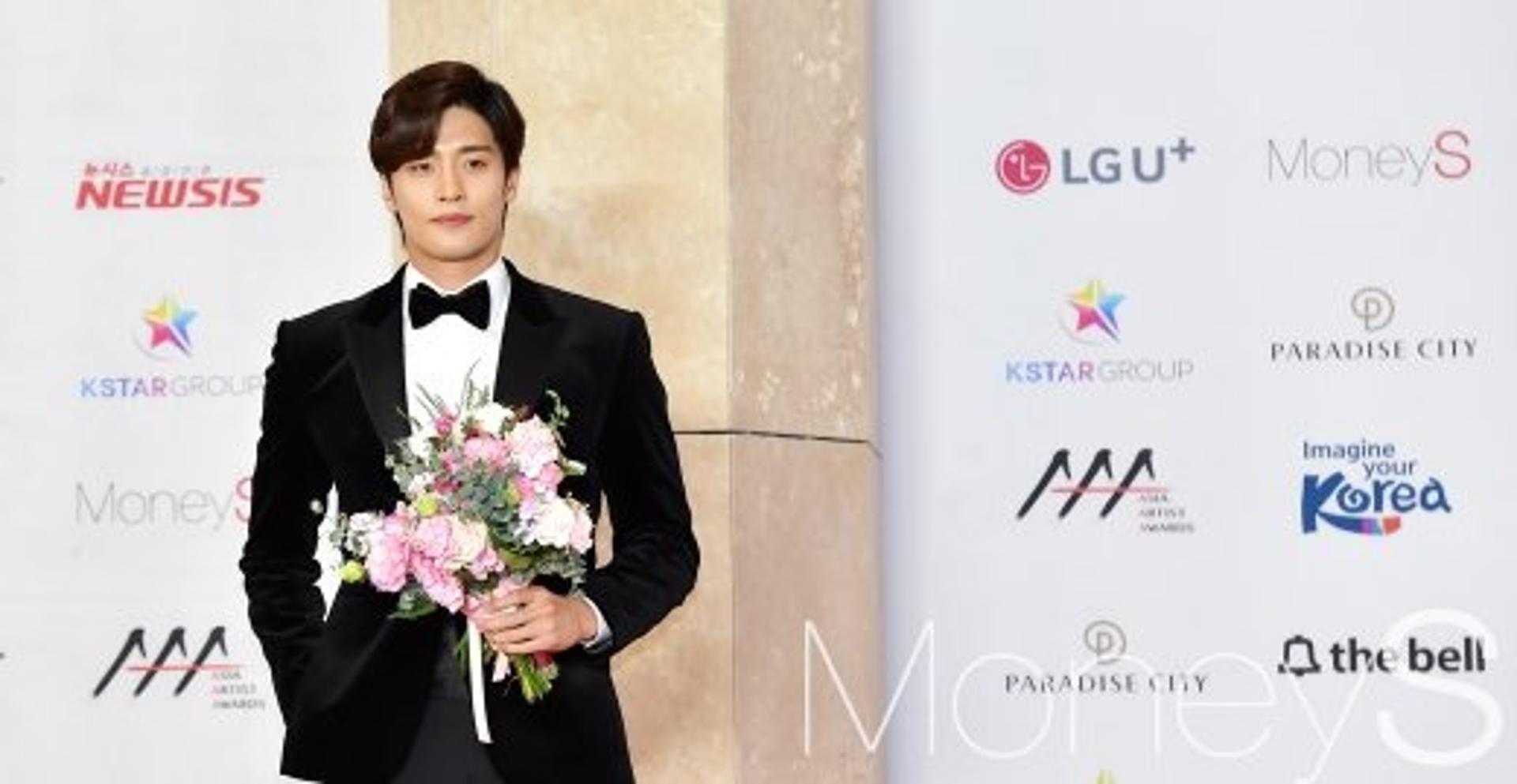[2018 AAA 시상식] 성훈, 배우부문 페이버릿 수상