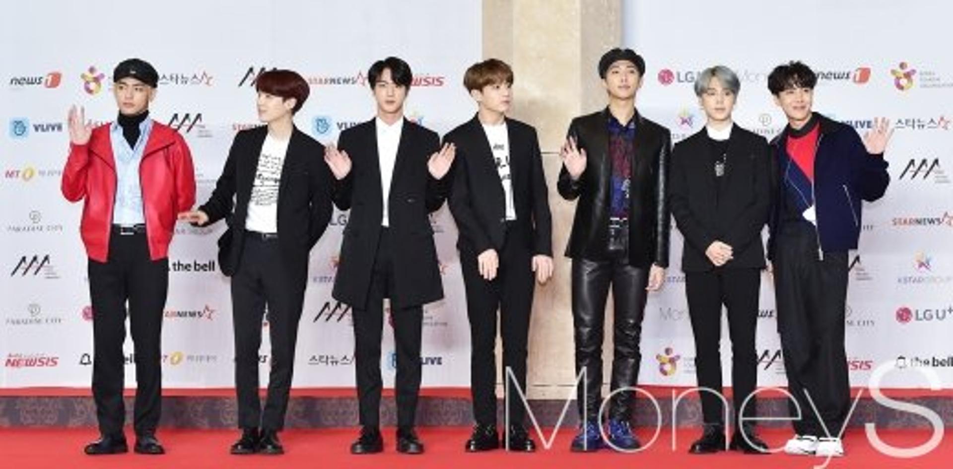 [2018 AAA 시상식] 방탄소년단 "한국관광공사 감사패 처음 받아, 아미들 감사"