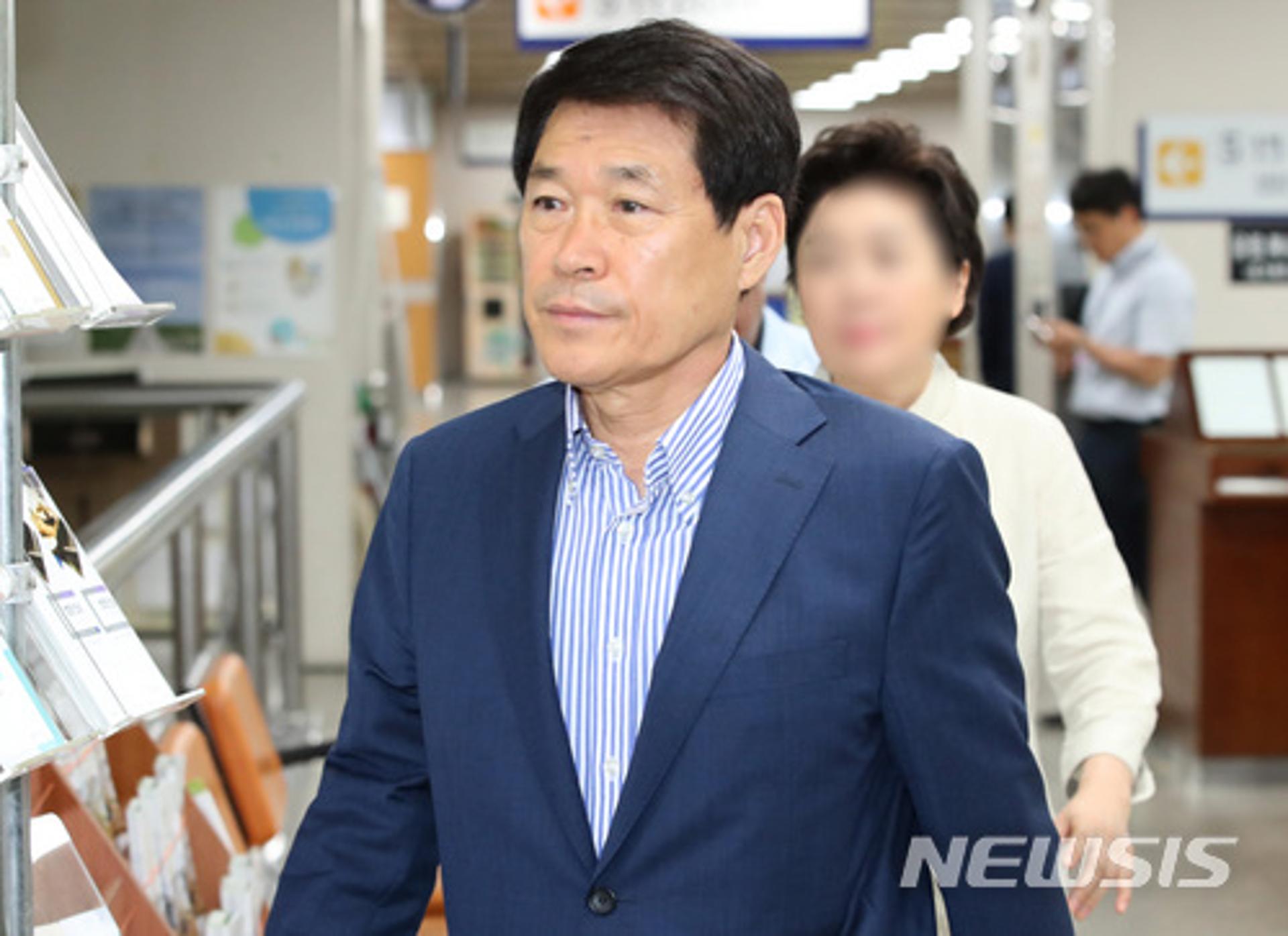 '정치자금법 위반' 이군현 당선무효형 '의원직 상실'… 내년 통영·고성 재선거